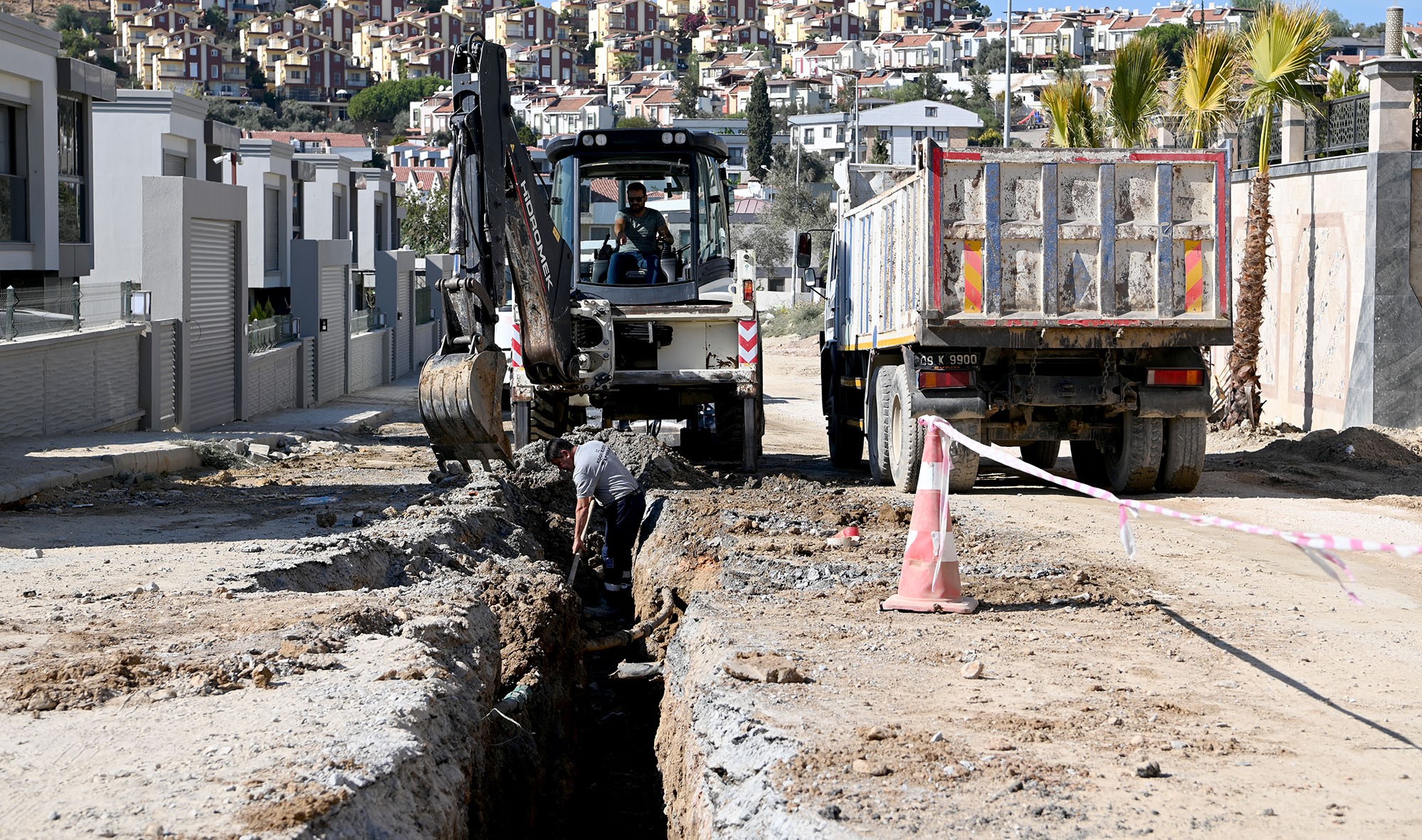 Kuşadası Belediyesi Kenti Kış Mevsimine Hazırlıyor (5)