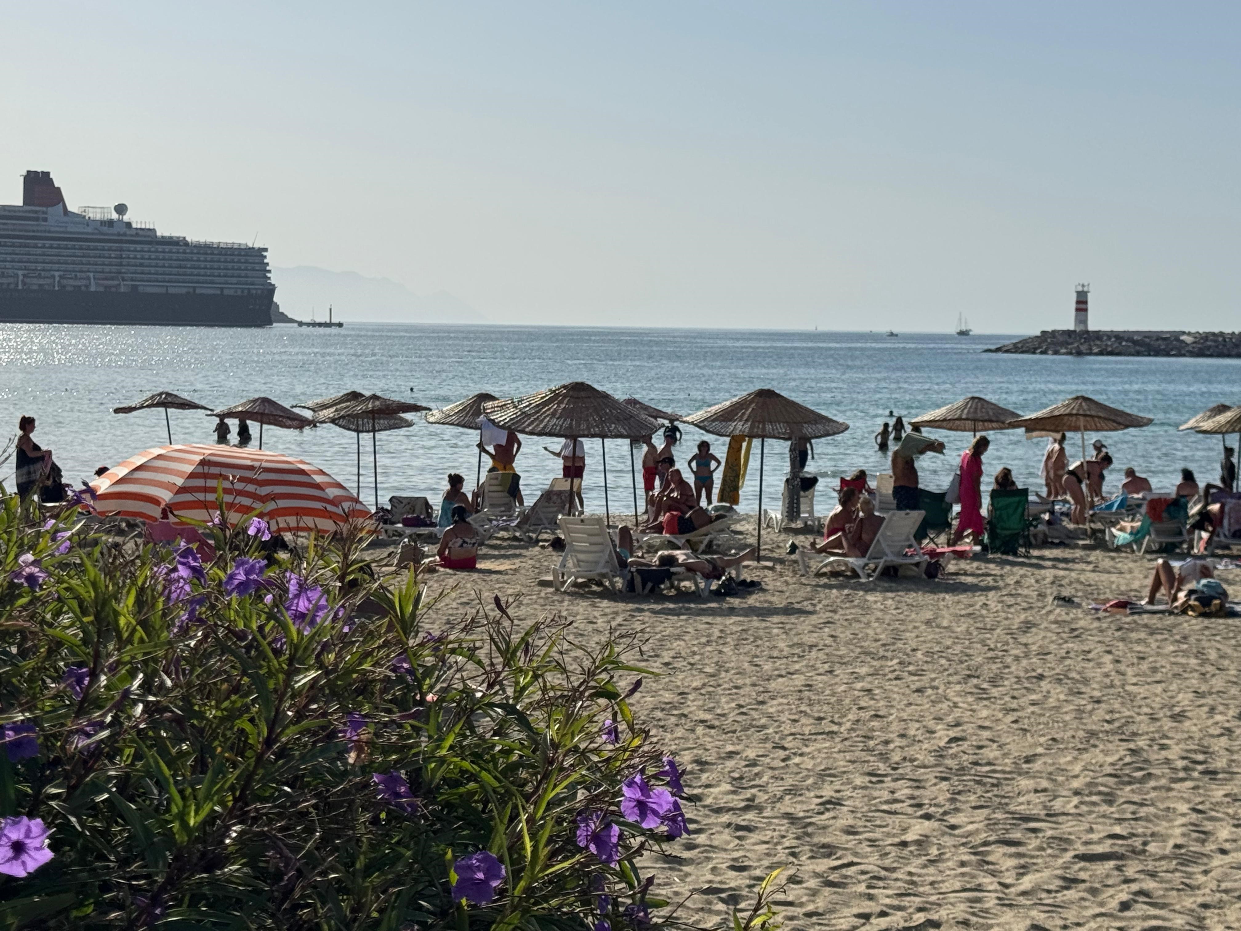 Kuşadası’nda Ekim’de Deniz Keyfi (3)