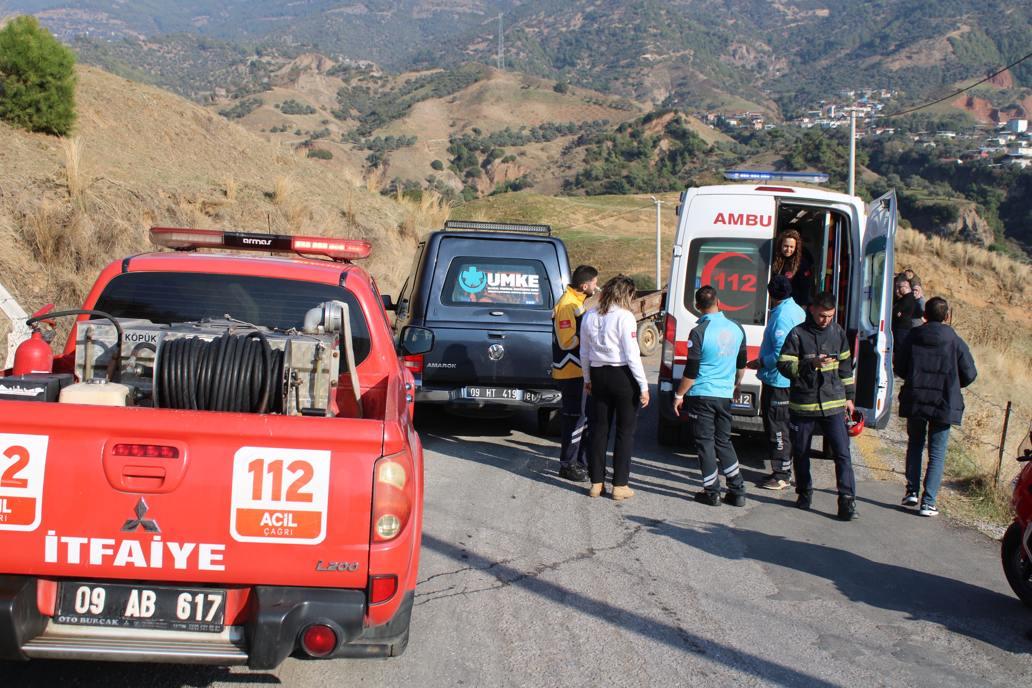 Aydın Efeler’de Kum Yüklü Traktör Devrildi, Ağır Yaralı Var