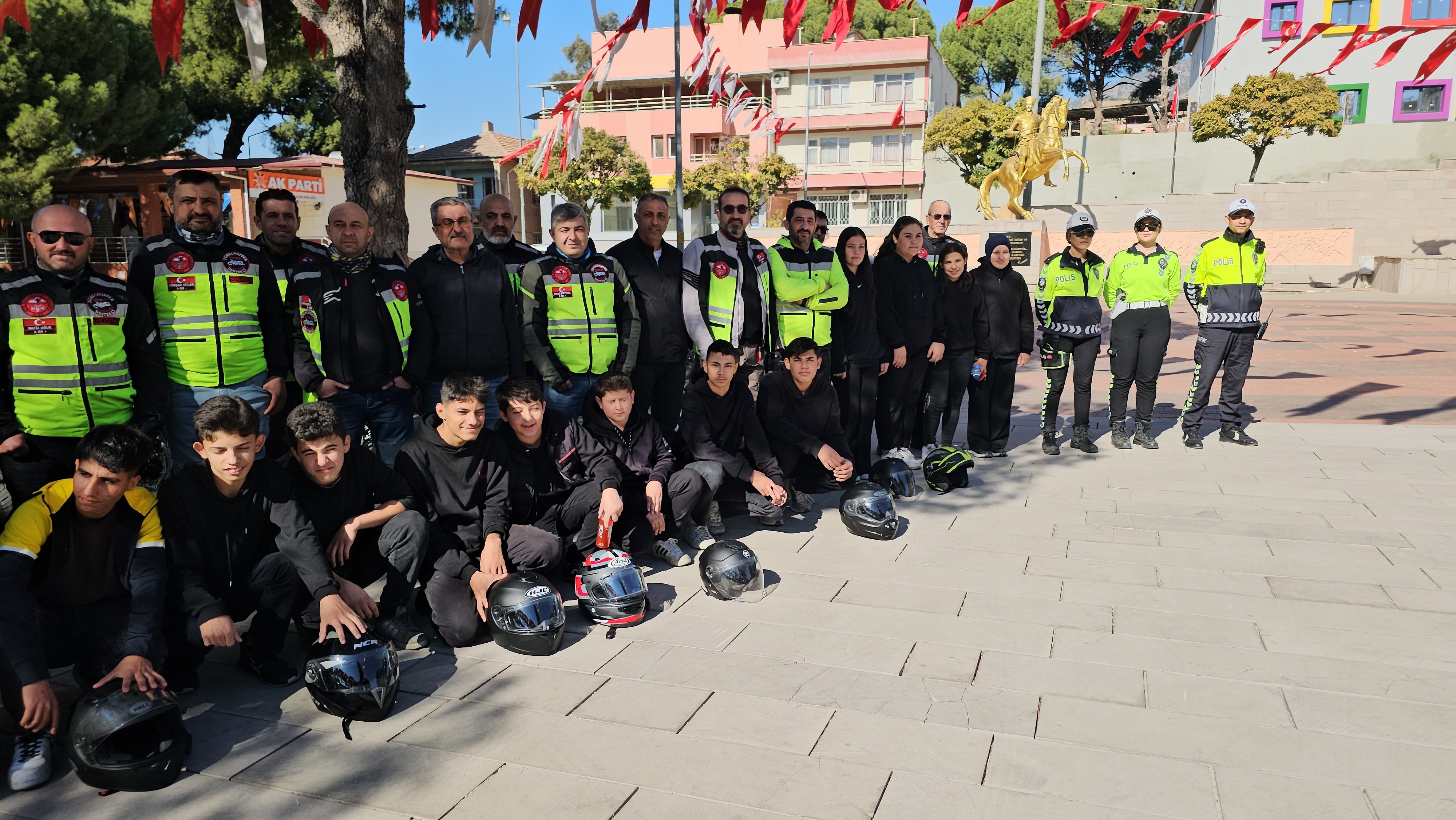 Aydın Kuyucak'ta Güvenli Motosiklet Sürüş Eğitimi (8)