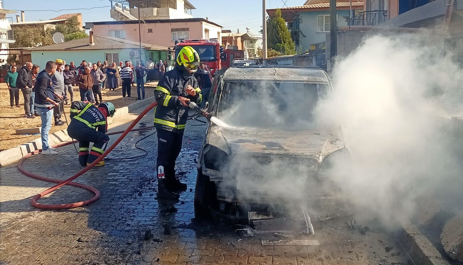 Aydın’da Otomobil Yangını (5)-1