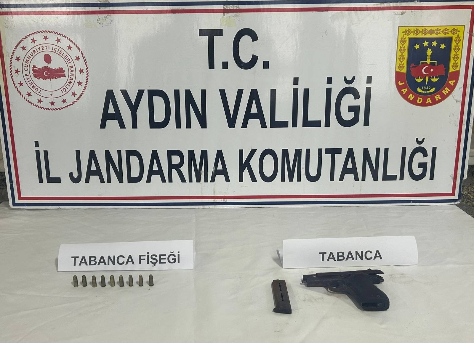 Aydın’da Silah Kaçakçılarına Darbe (2)