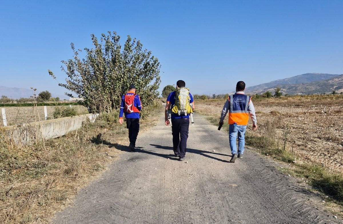 Aydın’da Yaşlı Kadın Her Yerde Aranıyor (5)