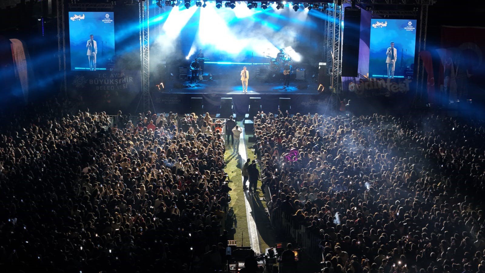 Aydınfest Gençlik Festivali Renkli Görüntüler Ile Başladı (12)