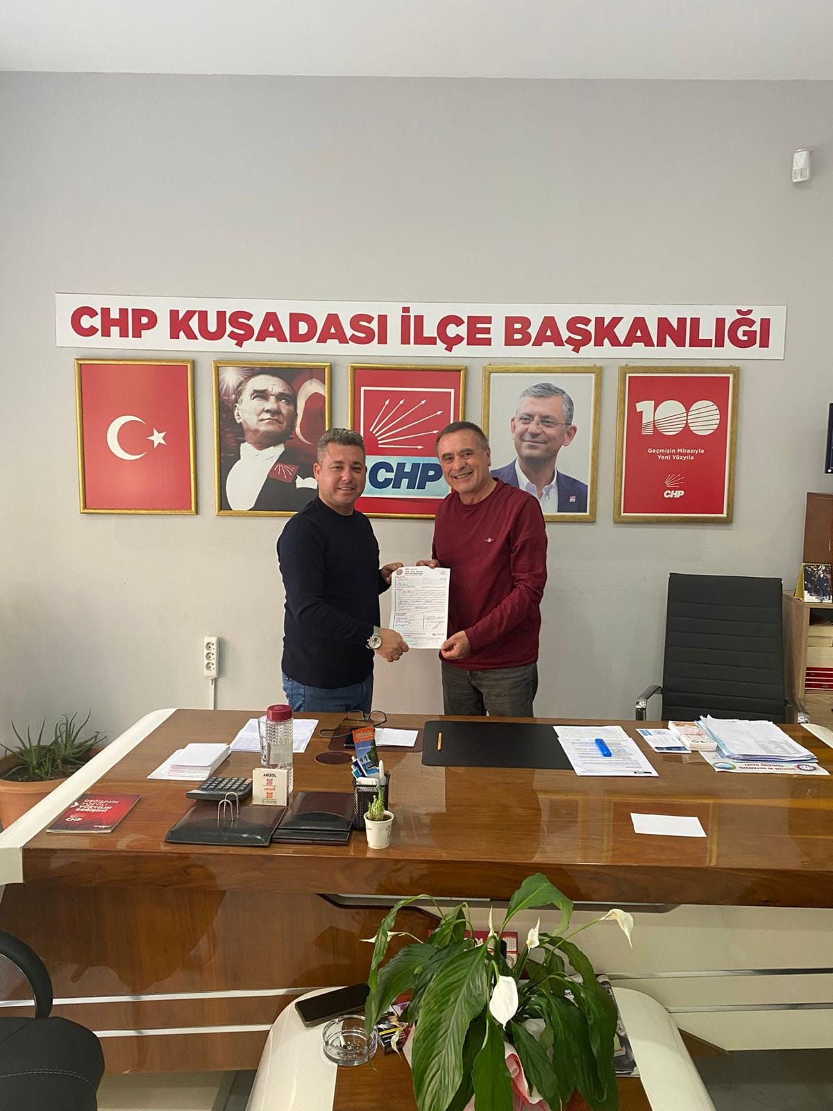 Chp’ye Katılan Özkara Tavanı Camdan Olanlar Komşusuna Taş Atmamalı (4)