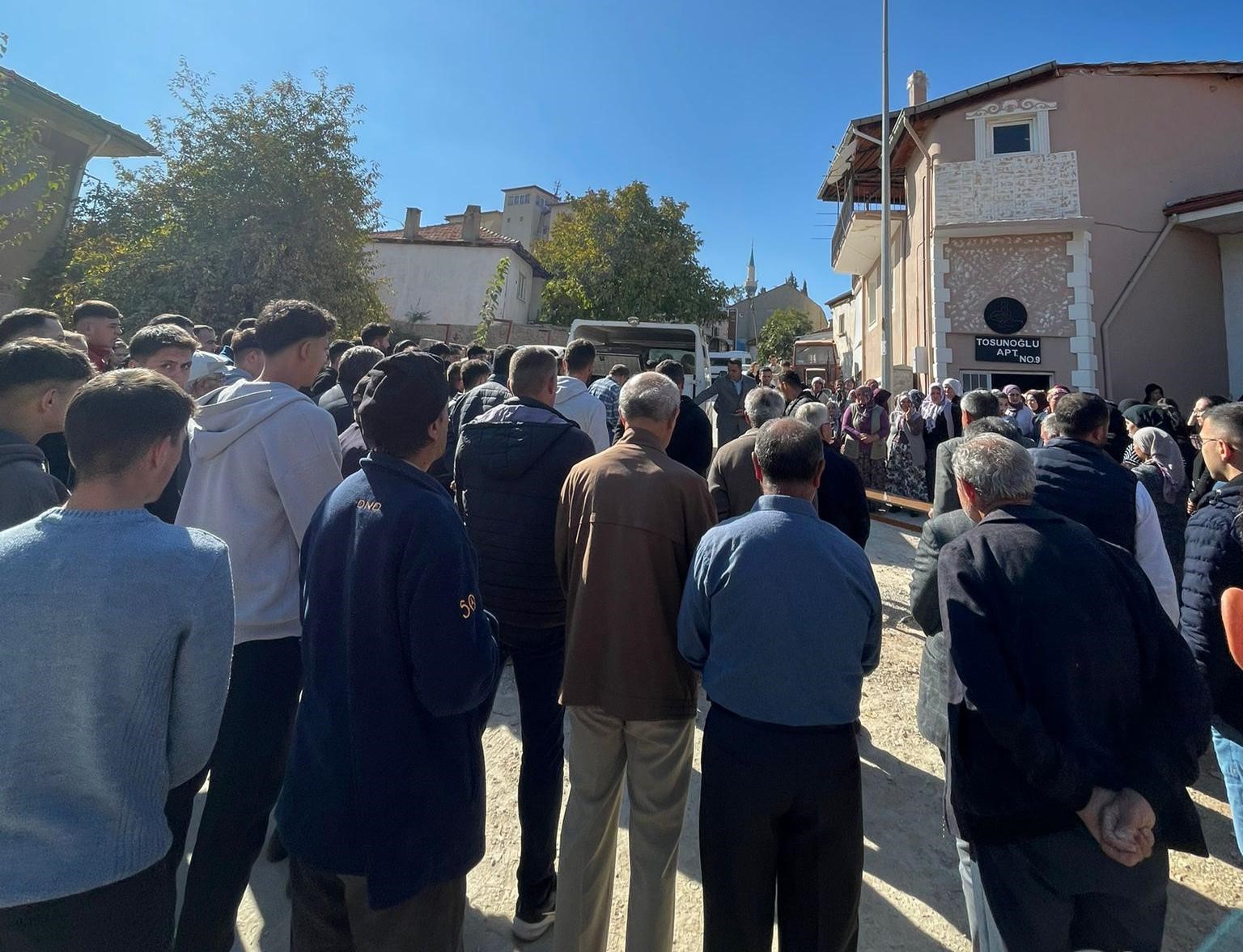 Denizli Aydın Yolundaki Kazada Genç Kız Yaşamını Yitirdi (2)