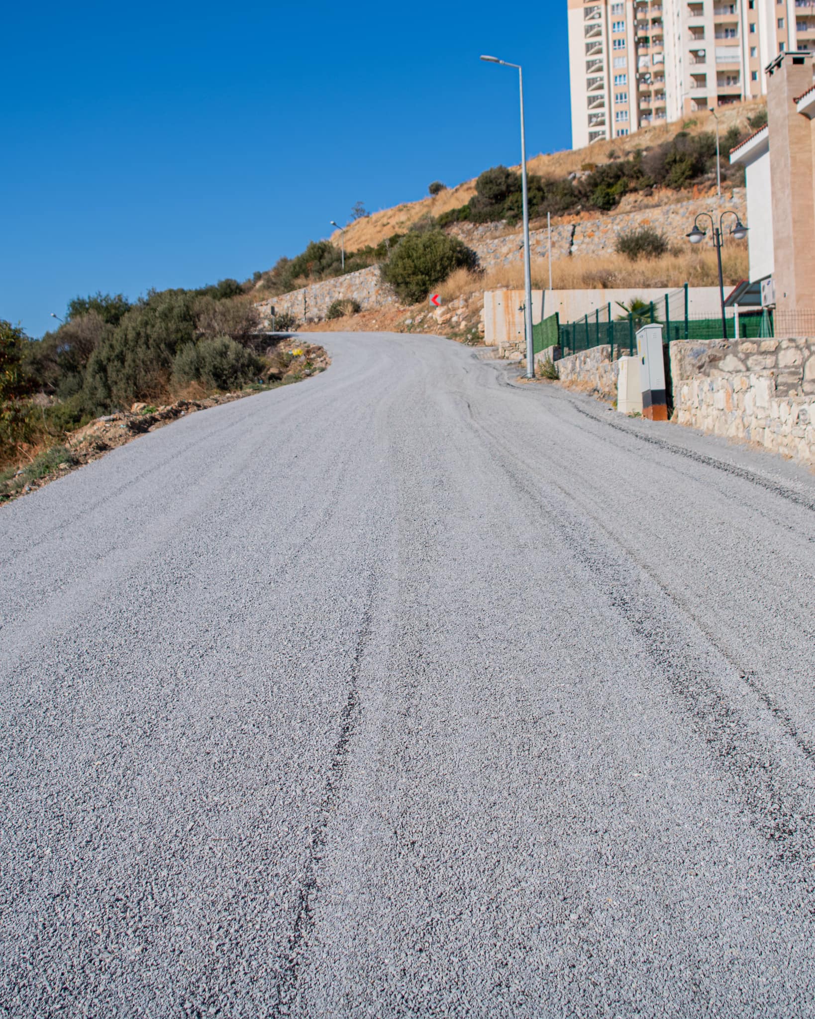 Kuşadası Belediyesi Çalışıyor, Kentin Üstyapısı Yenileniyor (5)