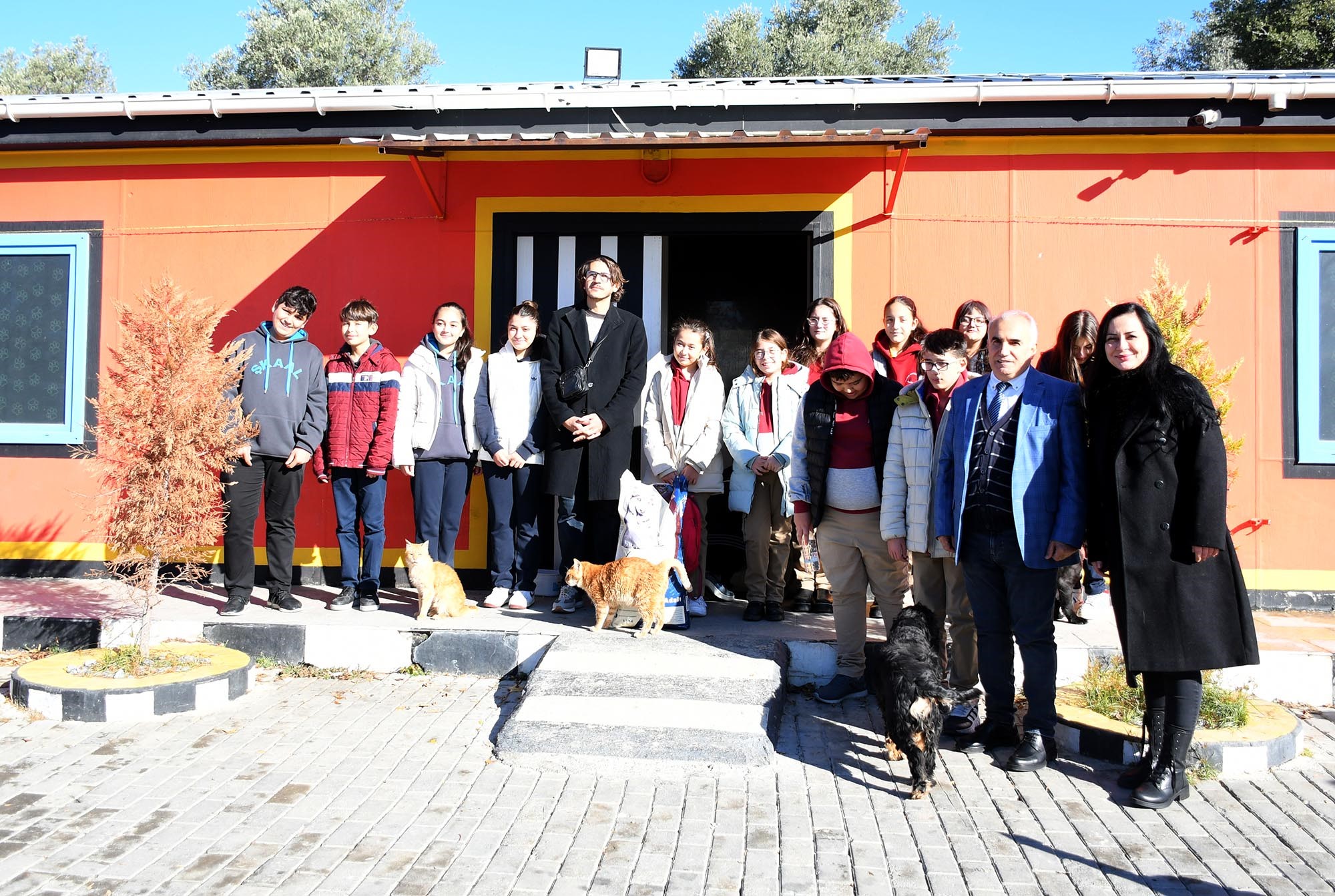 Kuşadası Evcil Hayvan Bakım Ve Rehabilitasyon Merkezi Öğrencileri Ağırladı (3)