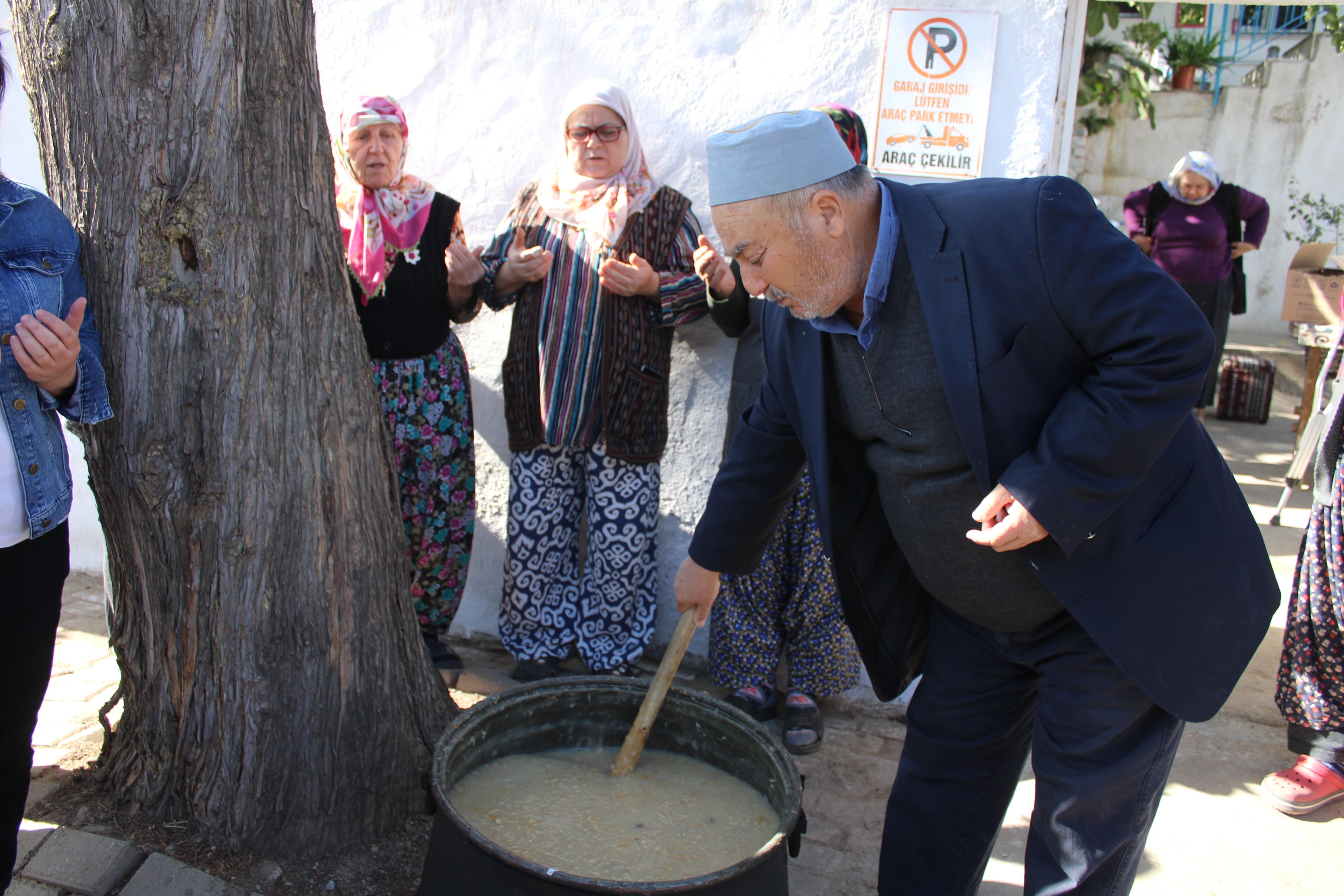 Yağmura Hasret Kalan Aydın'da Mahalle Sakinleri Yağmur Duası Yaptı (7)