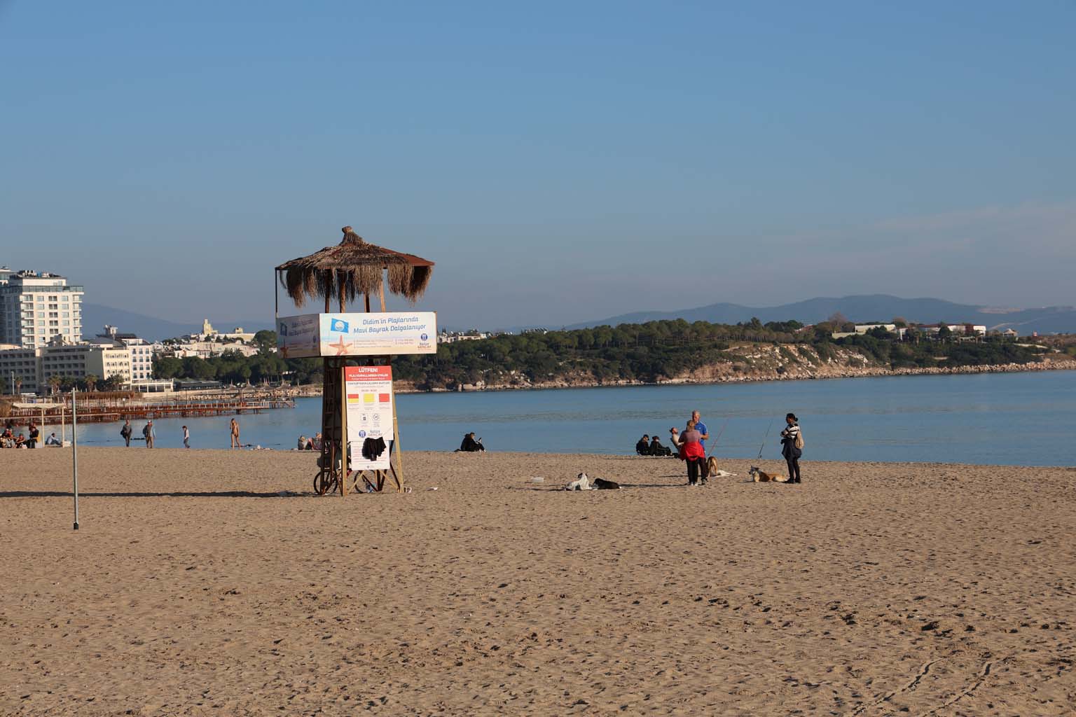 Aydın Didim’de Vatandaşlar Kış Günü Yazı Yaşıyor (6)