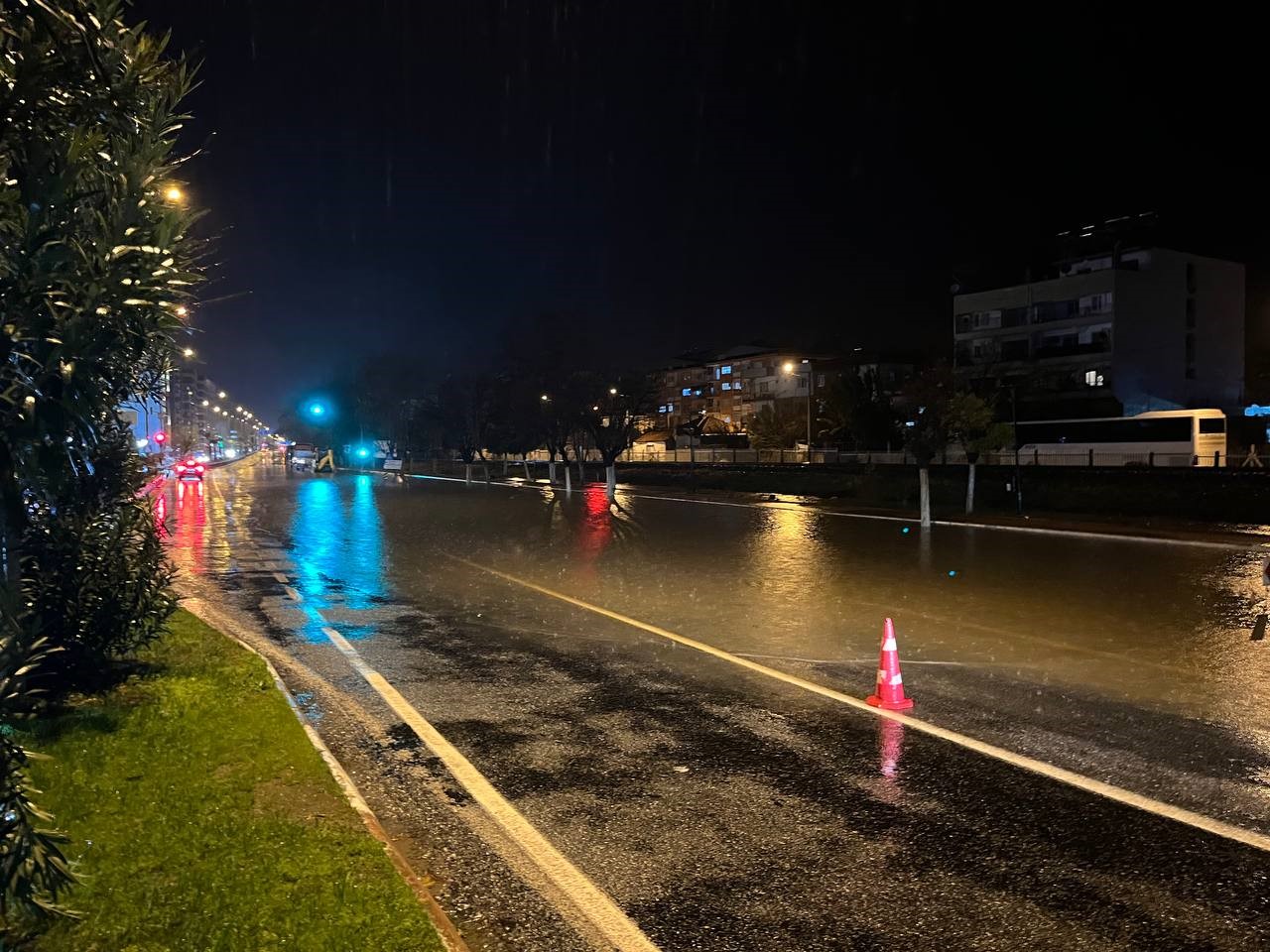 Aydın İzmir Karayolu’nu Kullanacaklar Dikkat (4)