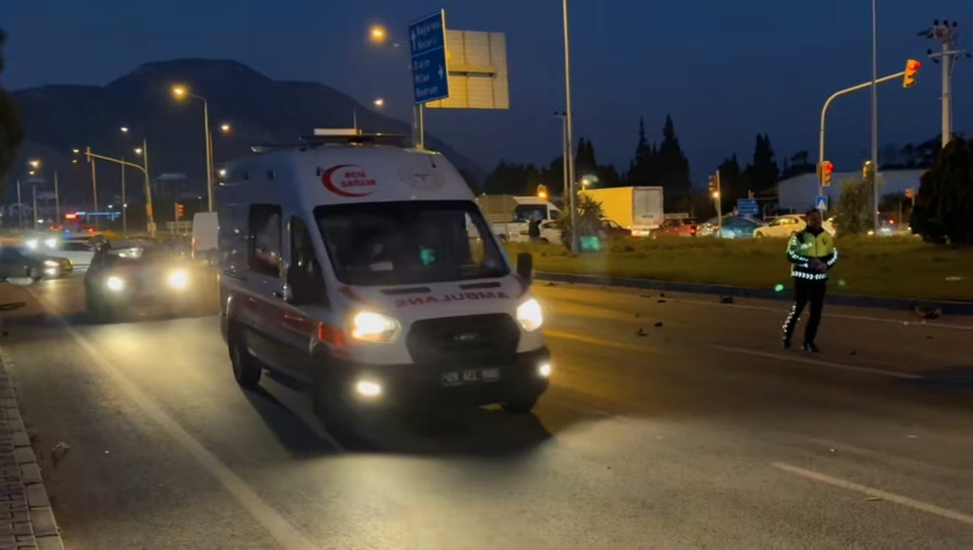 Aydın Söke’de Feci Trafik Kazası.. 4 Kişi.. (3)