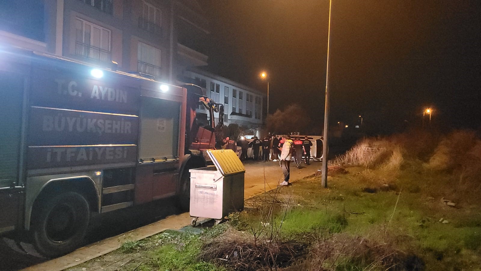 Aydın'da Park Etmek Istedi, Otomobili Devirdi (4)