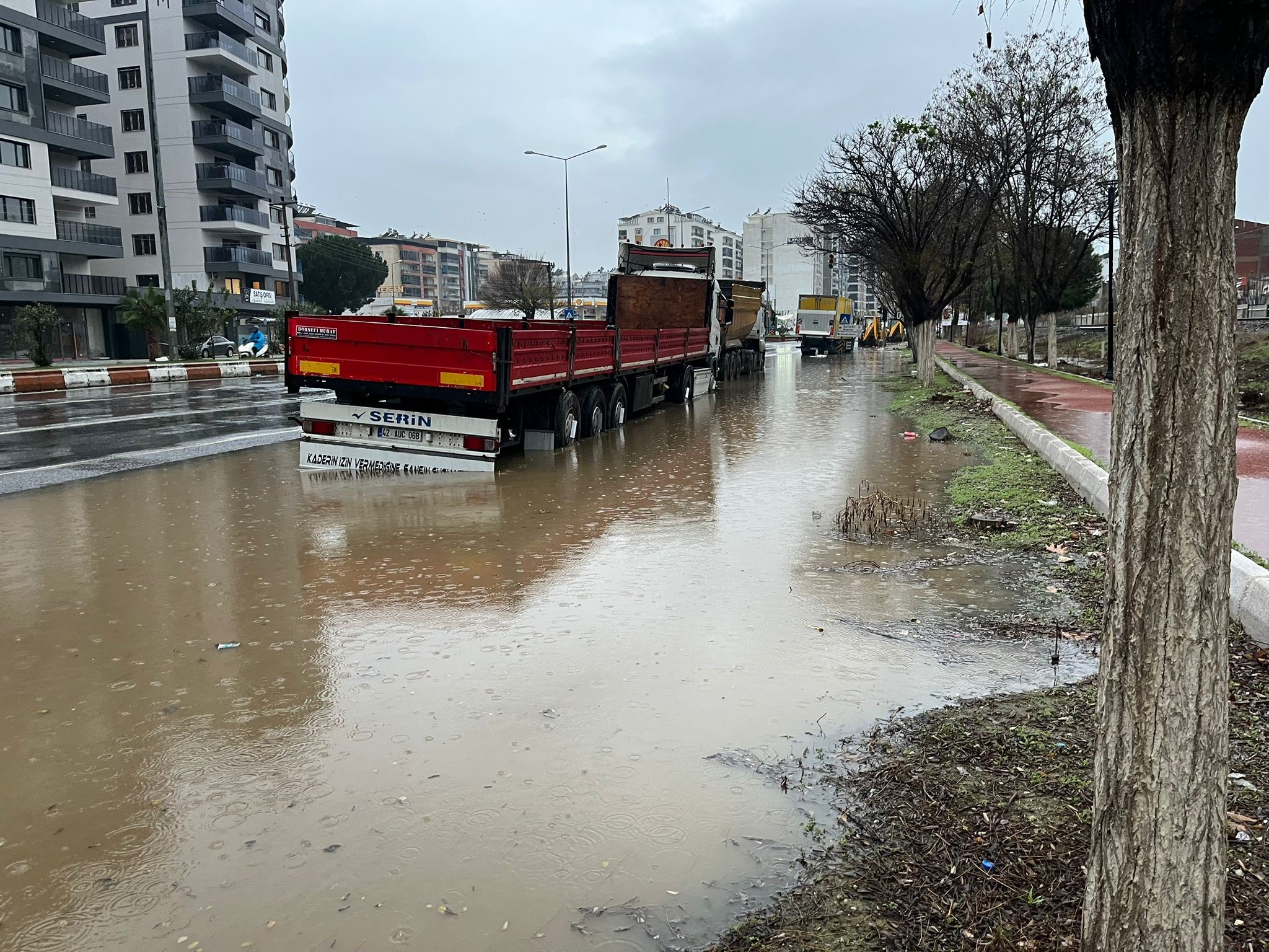 Aydın’da Uyarıları Umursayan Olmadı, Yollar Yine Göle Döndü