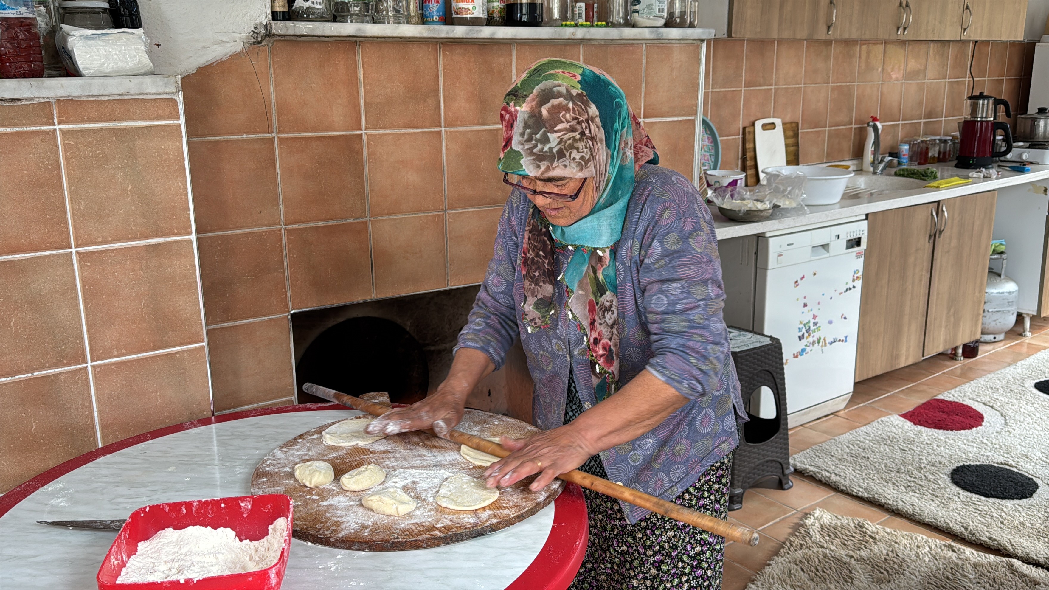 Günay Teyze Gençlere Ilham Oluyor (3)