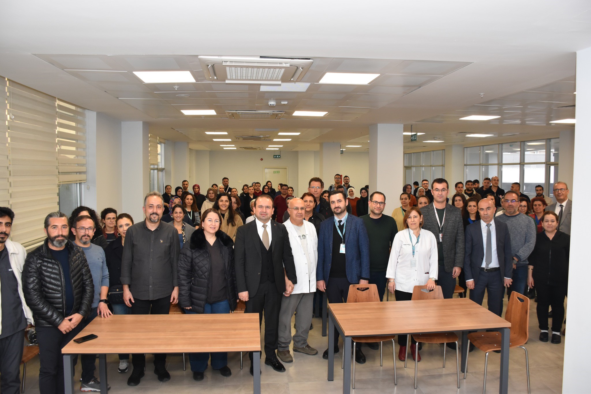 Müdür Şenkul, Nazilli'de Sağlık Çalışanlarıyla Bir Araya Geldi (3)