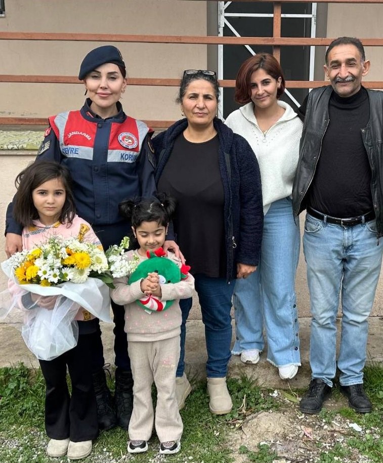 Aydın Jandarması Şehit Ailesini Unutmadı