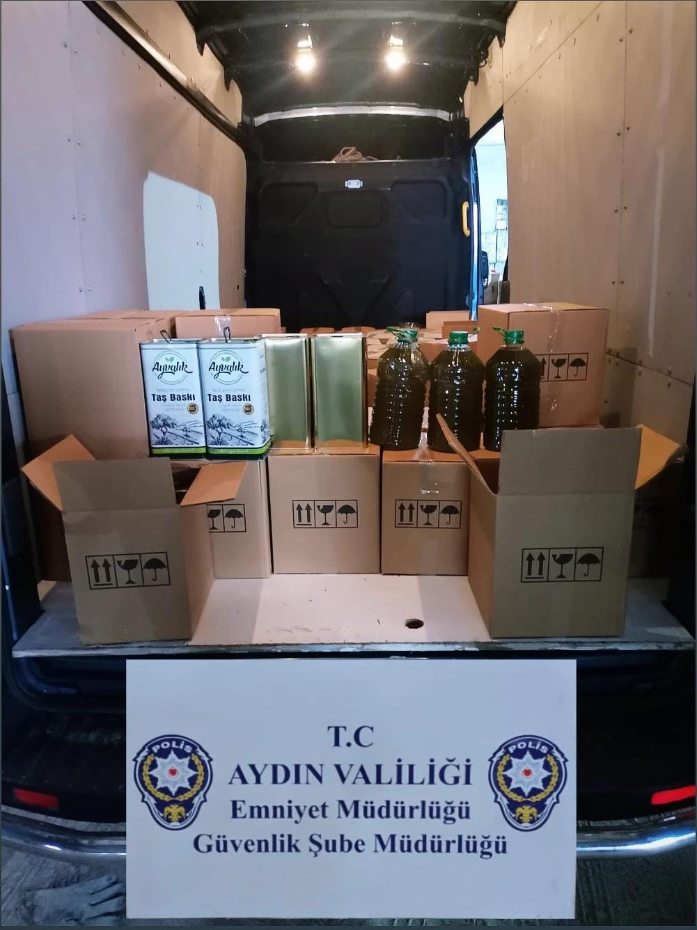 Aydın’da 3 Bin 850 Litre Sahte Zeytinyağı Ele Geçirildi (2)