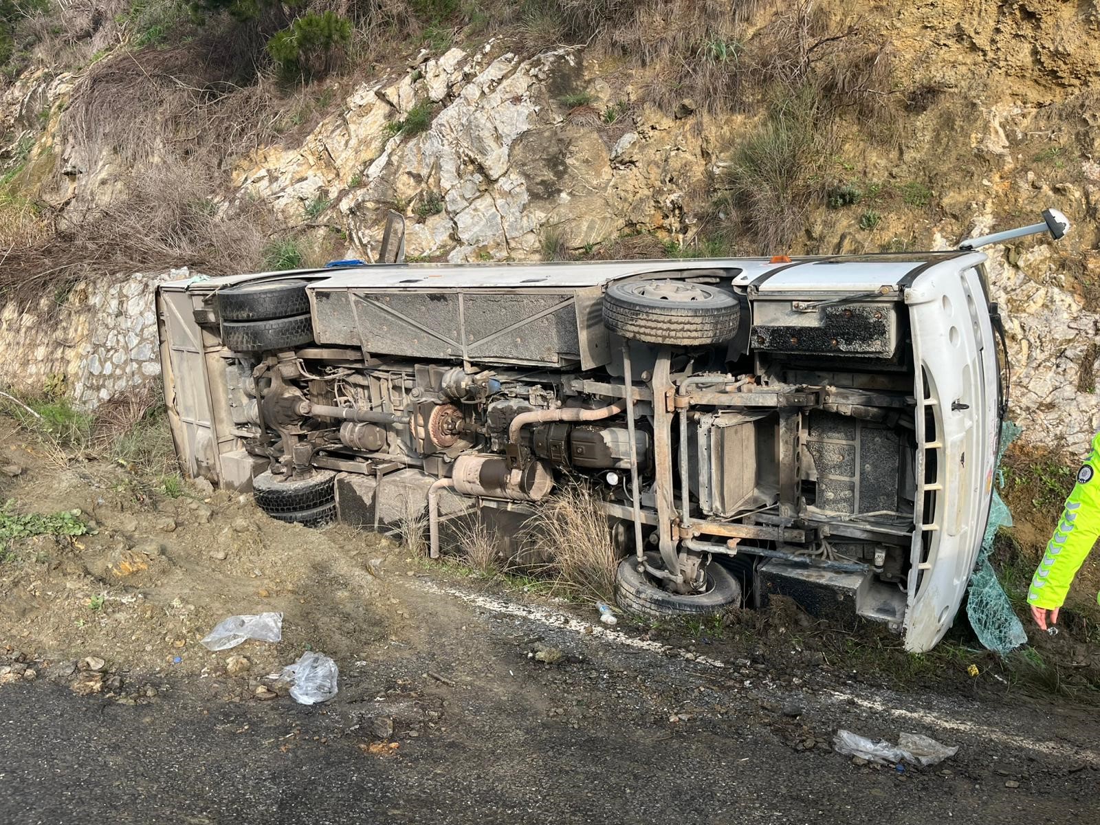 Aydın’da Festivale Giden Minibüs Devrildi. (3)