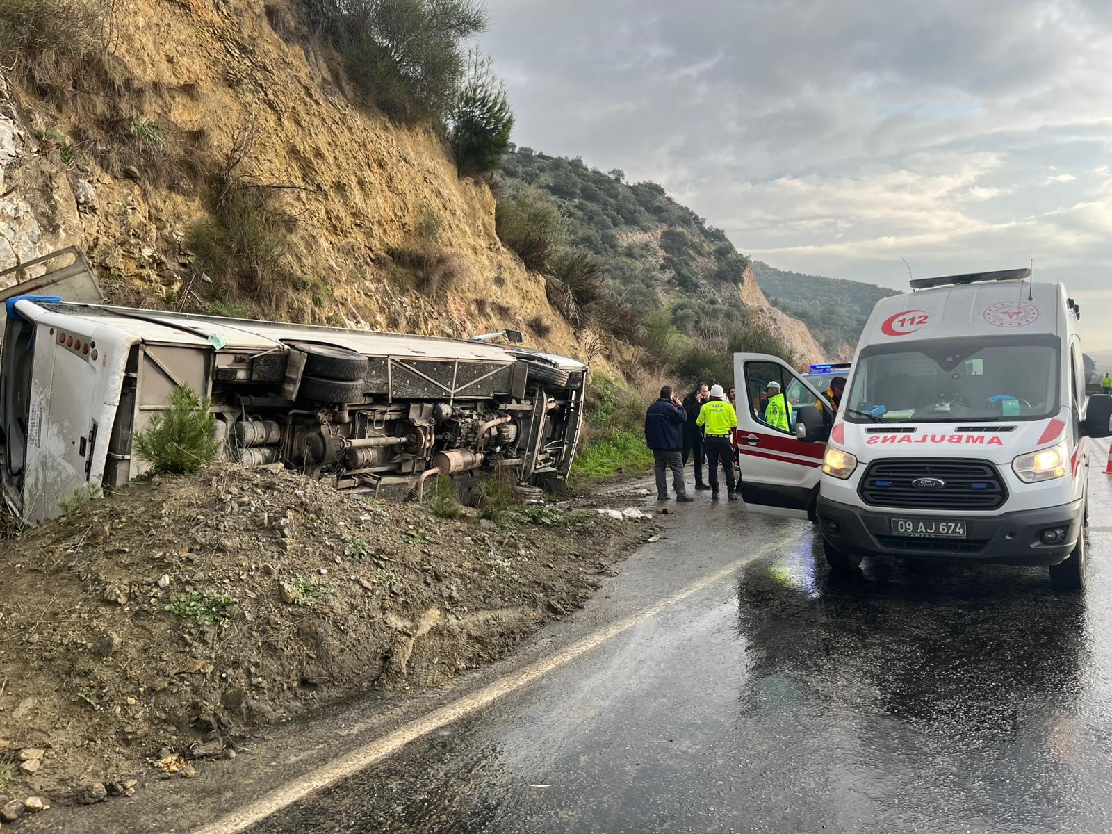 Aydın’da Festivale Giden Minibüs Devrildi. (6)