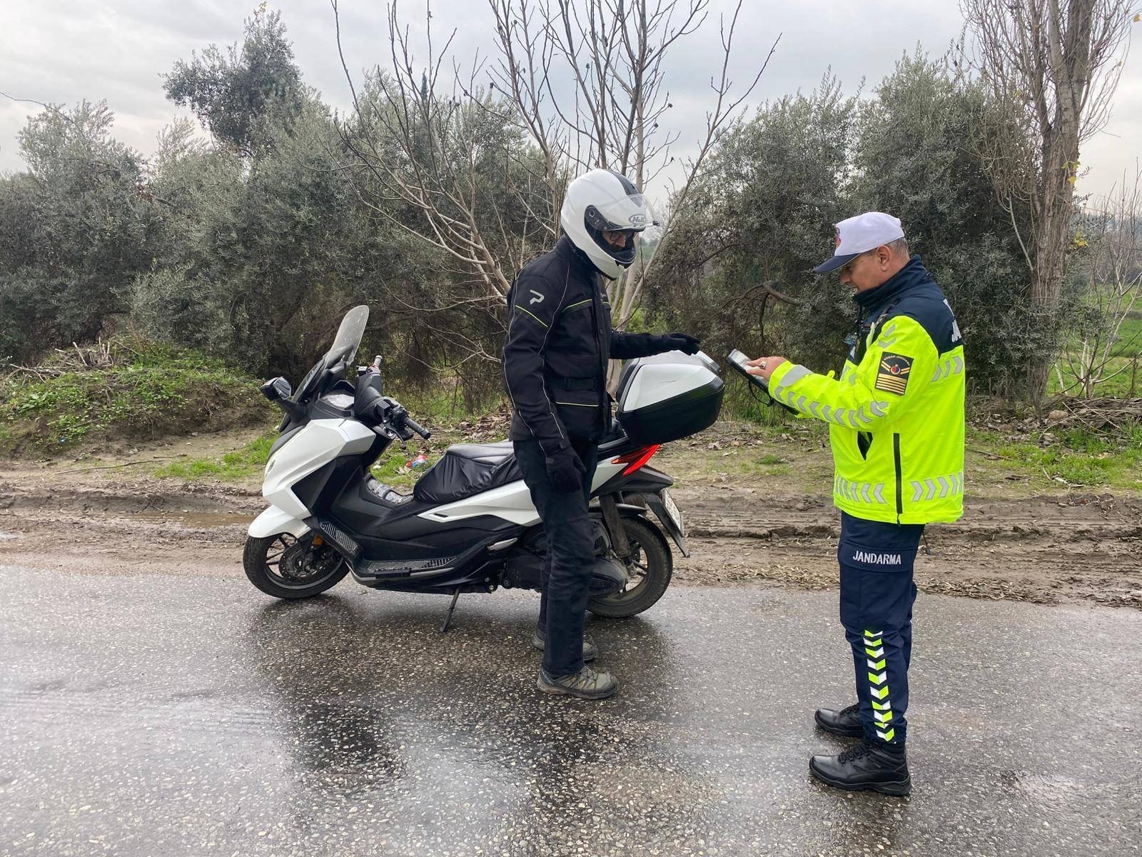 Aydın’da Motosiklet Sürücüleri Uyarıldı