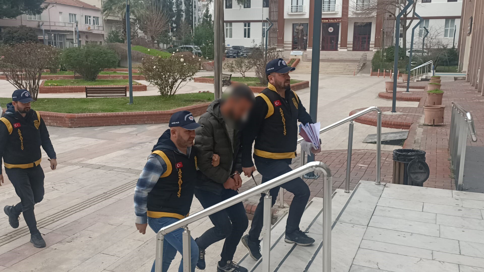 Aydın’da Silahlı Yaralama Şüphelisi Tutuklanarak Cezaevine Gönderildi (2)