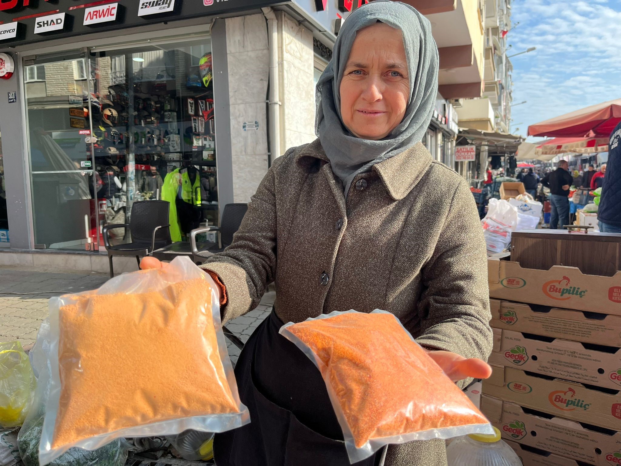 Aydın’da Tezgaha Çıktı, Alıcısını Bekliyor.. Tam 8 Ay Dinleniyor (6)