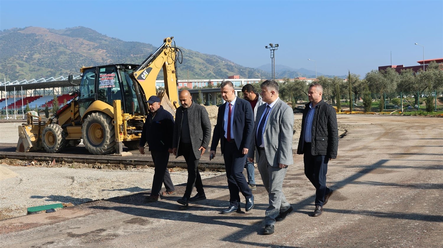 Aydın’daki Stadyumda Yenileme Çalışmaları Devam Ediyor (4)