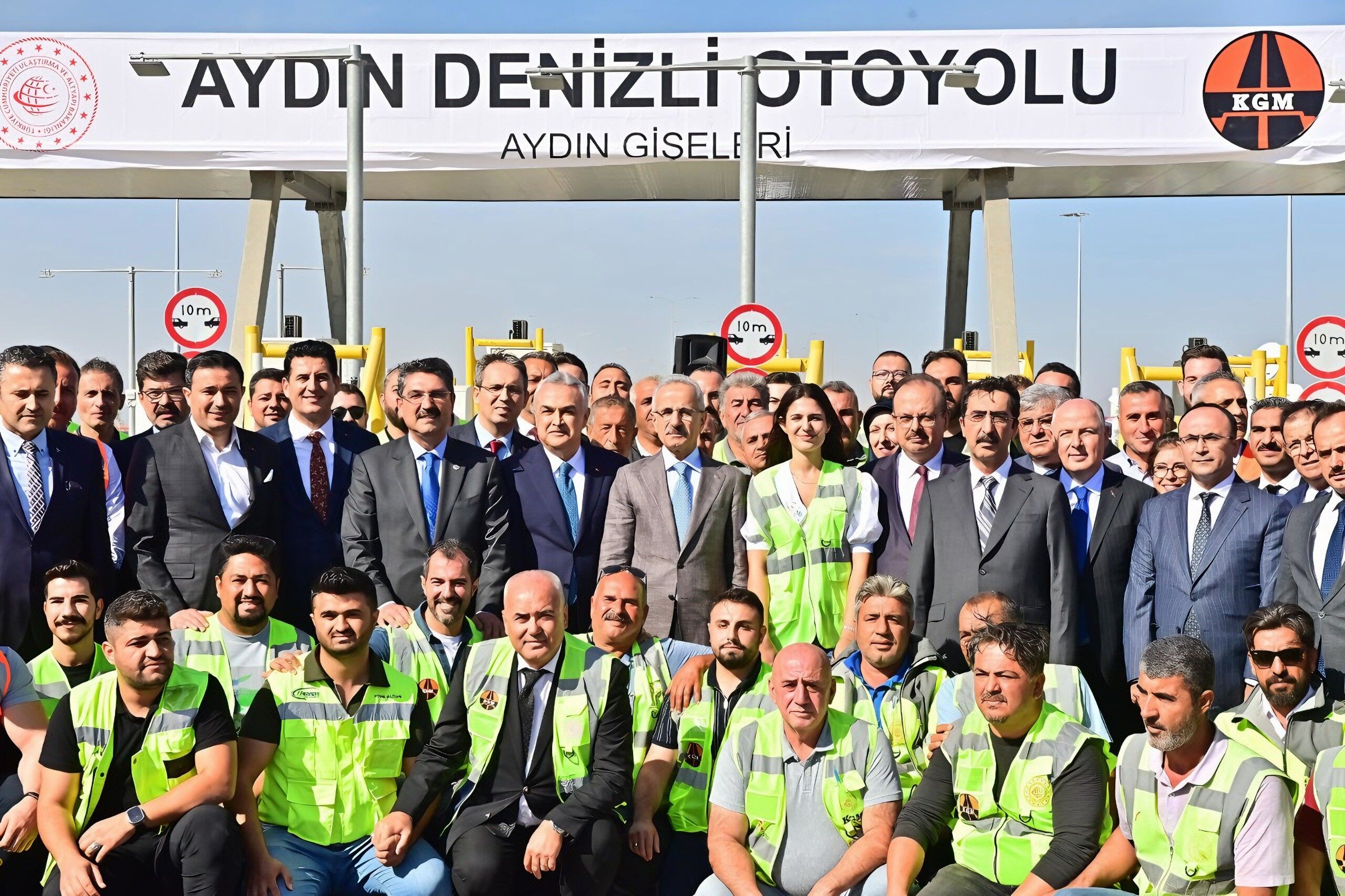 Bakan Uraloğlu’ndan Aydın Denizli Otoyolu Açıklaması (3)