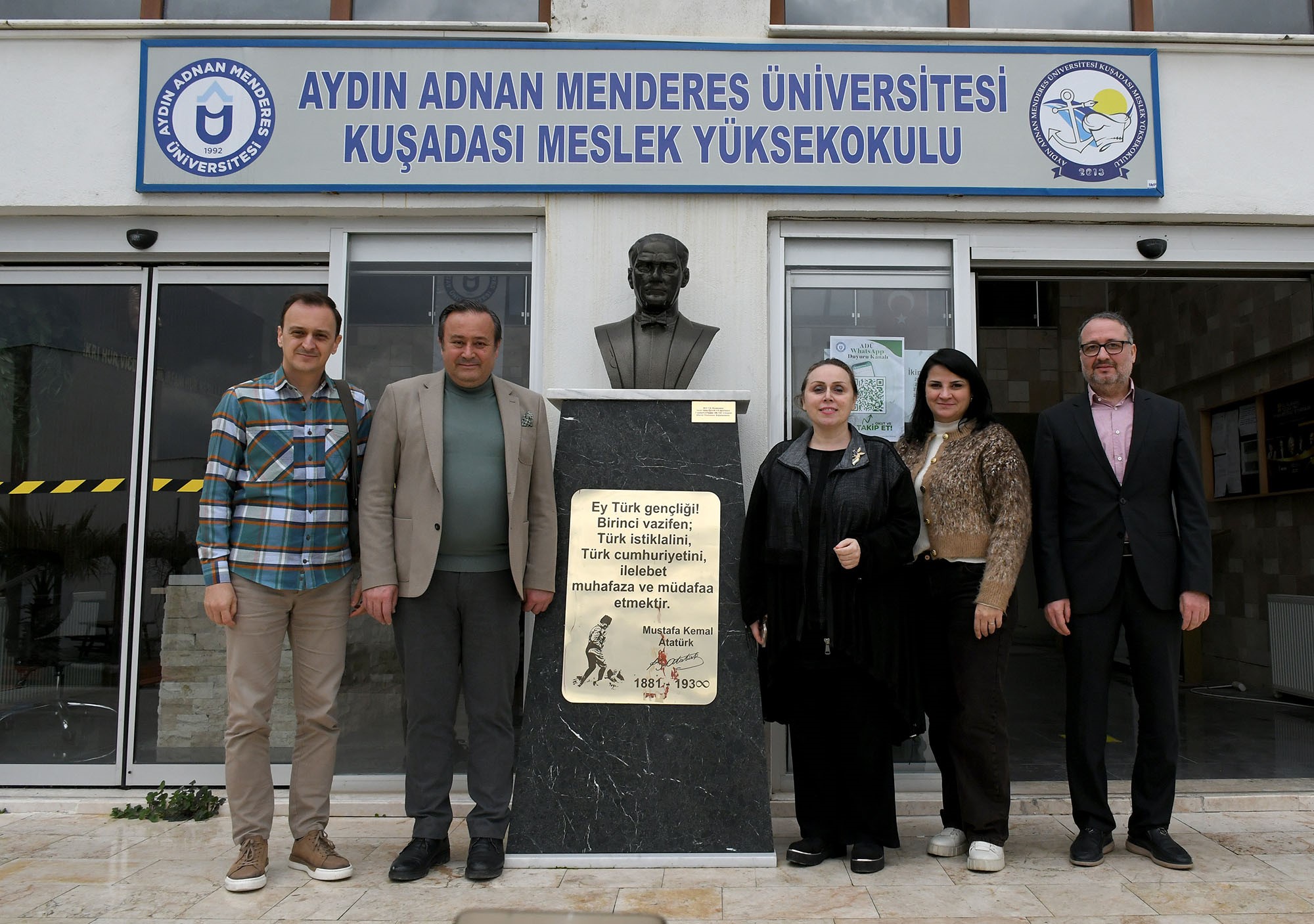 Kuşadası Belediyesi Üniversite Öğrencilerinin Yer Sorununu Çözdü (5)