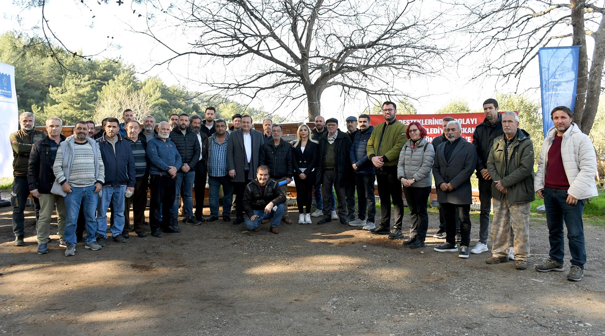 Kuşadası Belediyesi’nden Arıcılara Malzeme Desteği (2)