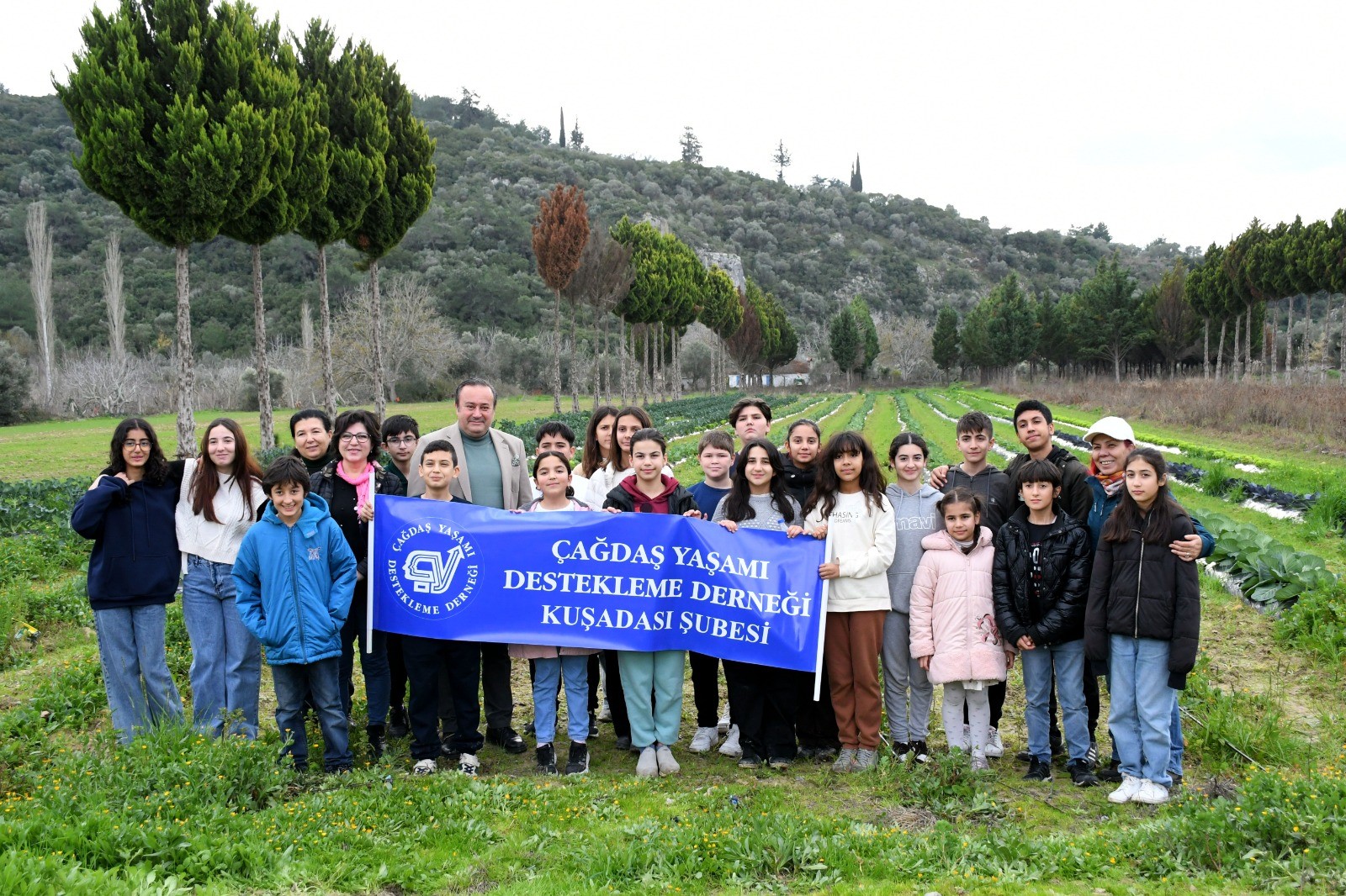 Kuşadası Belediyesi’nden Öğrencilere Karne Hediyesi (4)