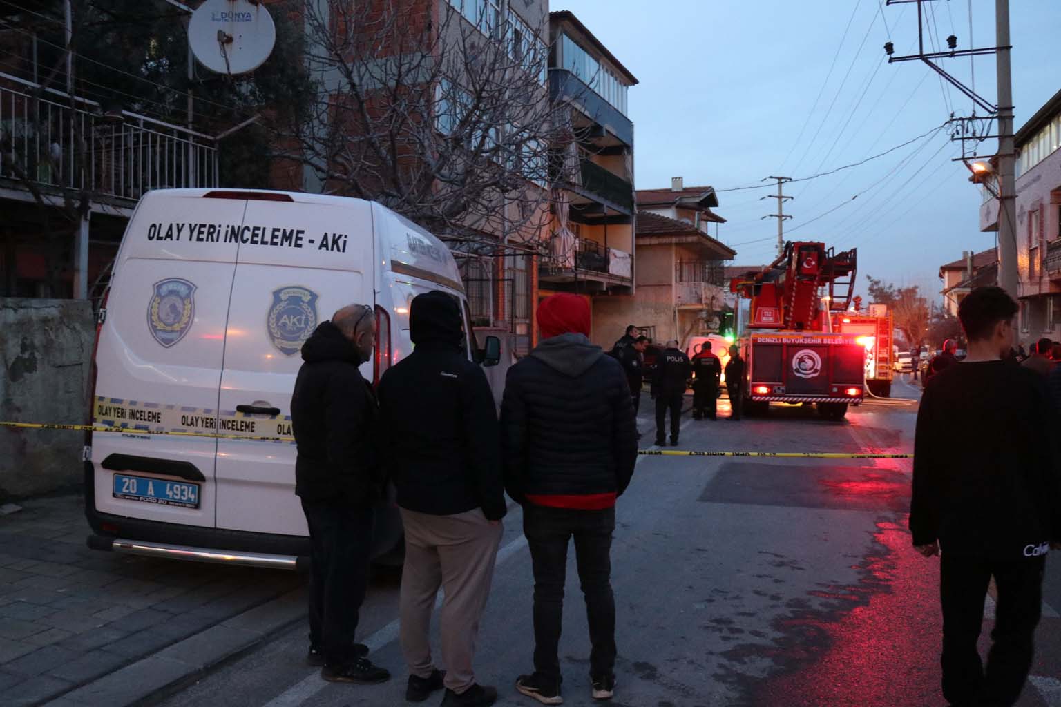 Yangında Çocuğunu Kurtaran Anne Hayatını Kaybetti (2)