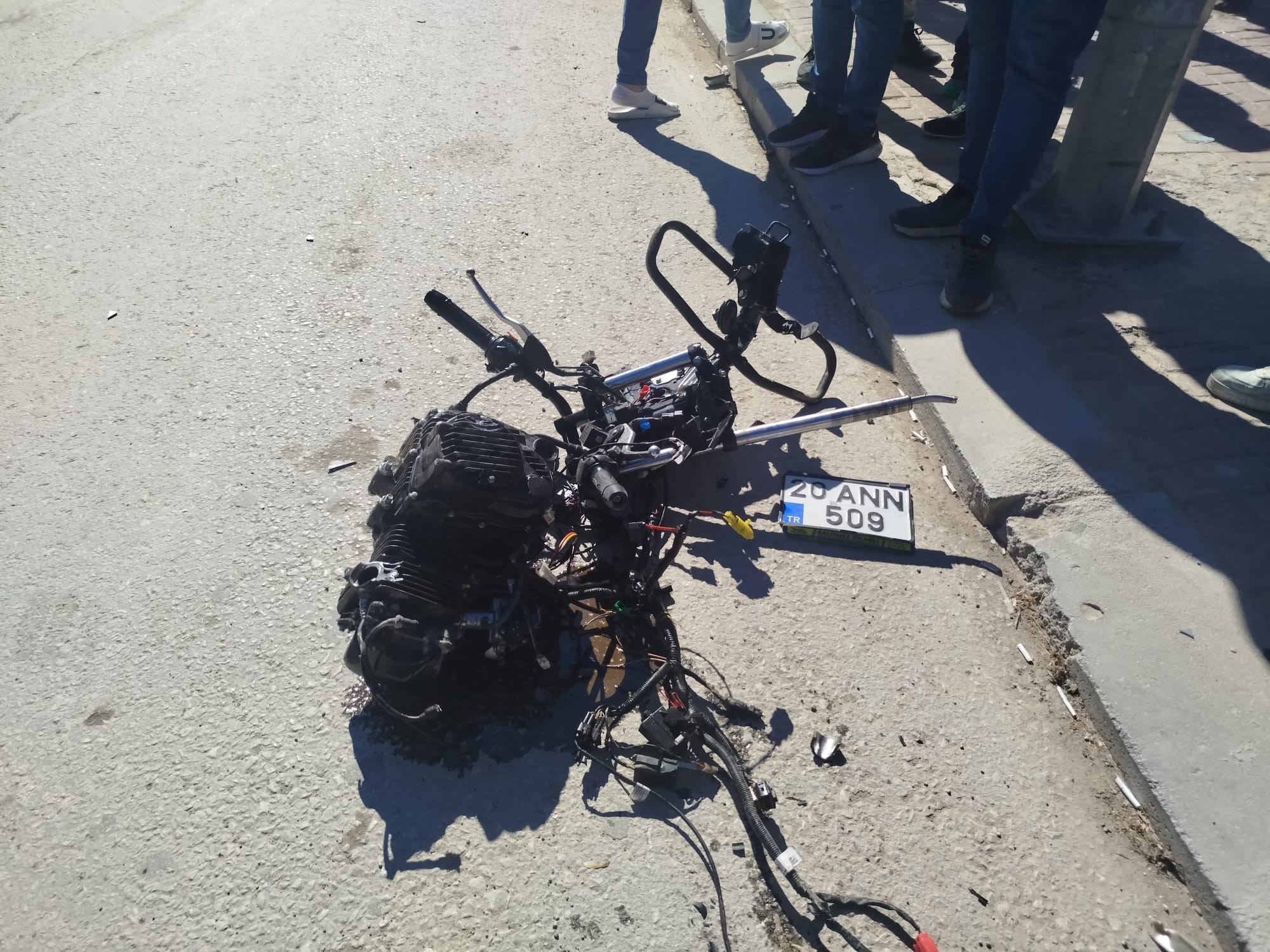 17 Yaşındaki Genç Ağır Yaralandı (3)