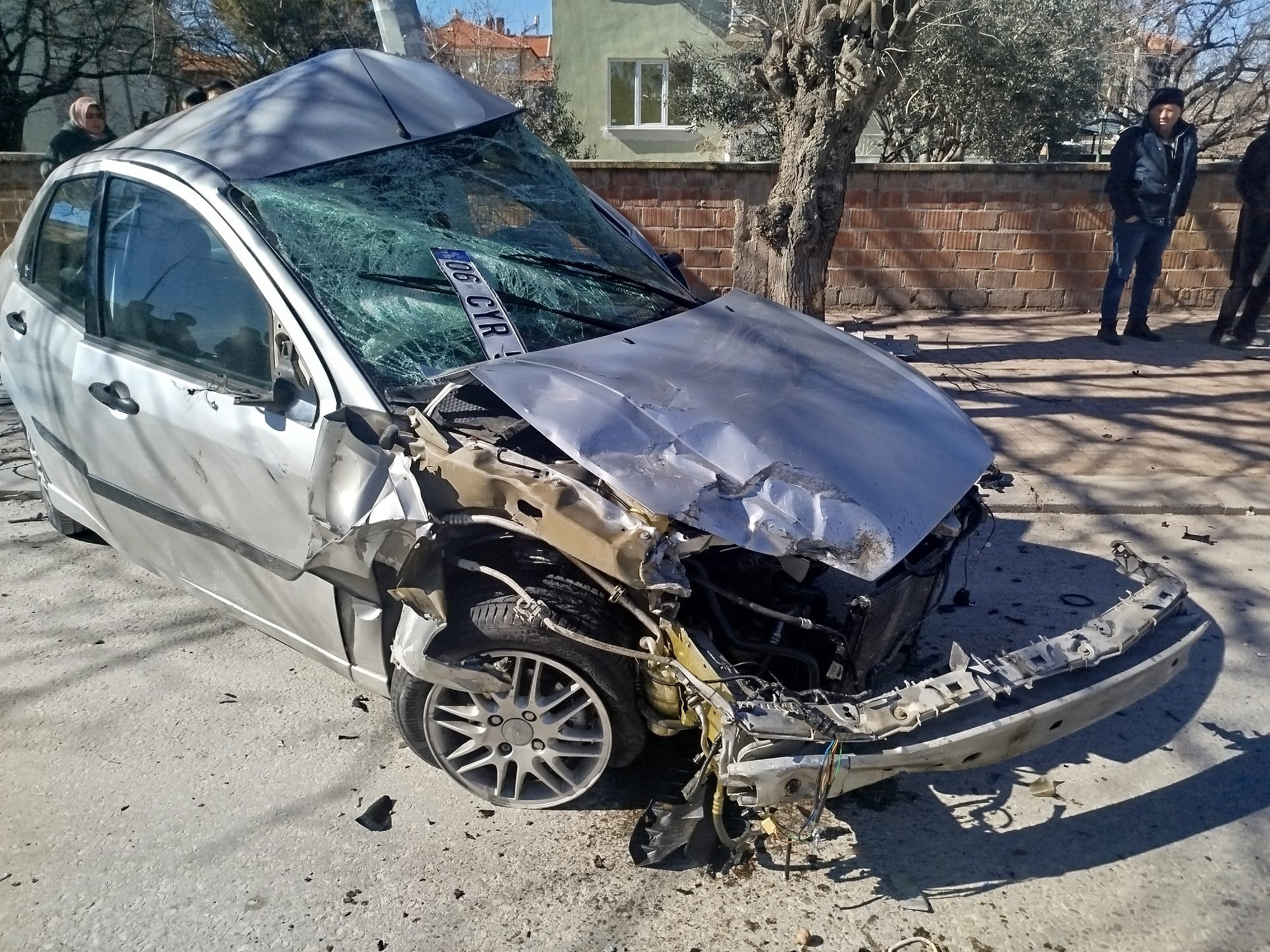 17 Yaşındaki Genç Ağır Yaralandı (5)