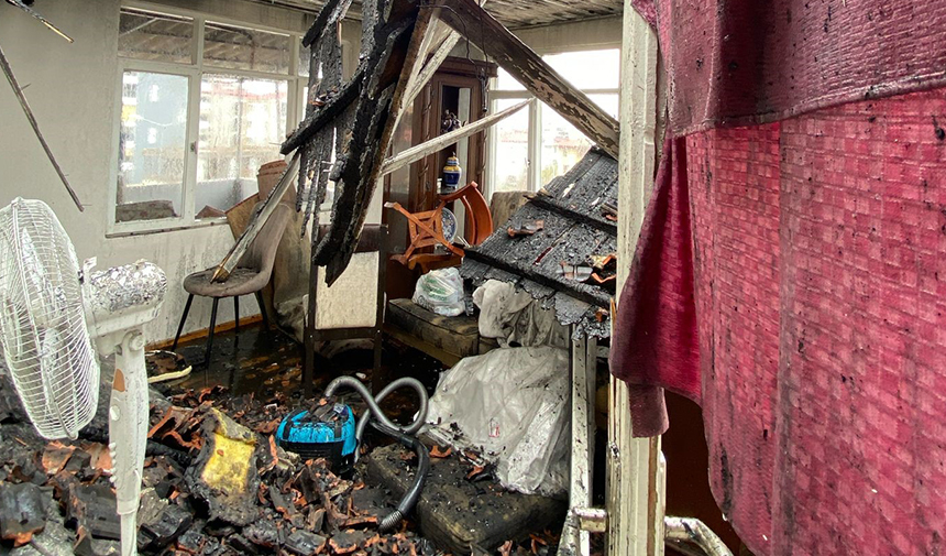 Aydın Nazilli’de Ev Küle Döndü (6)