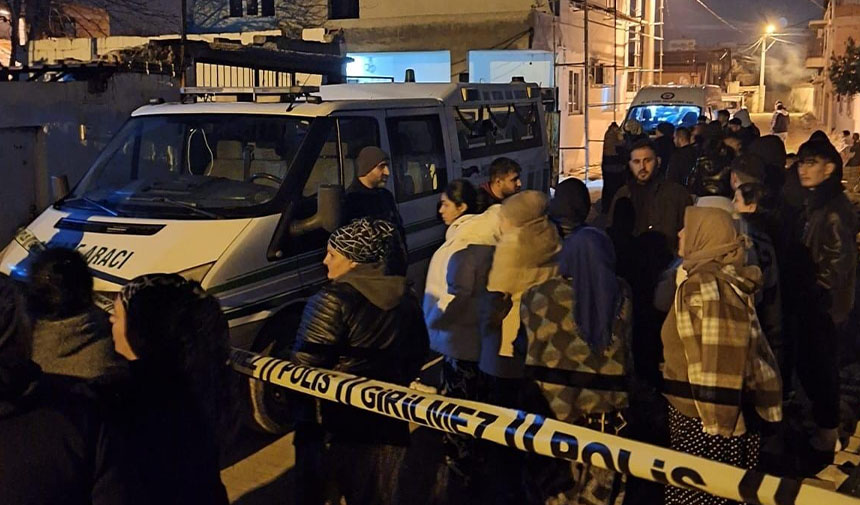 Aydın’da Bir Kadın Evinin Kapısının Önünde Hayatını Kaybetti (6)