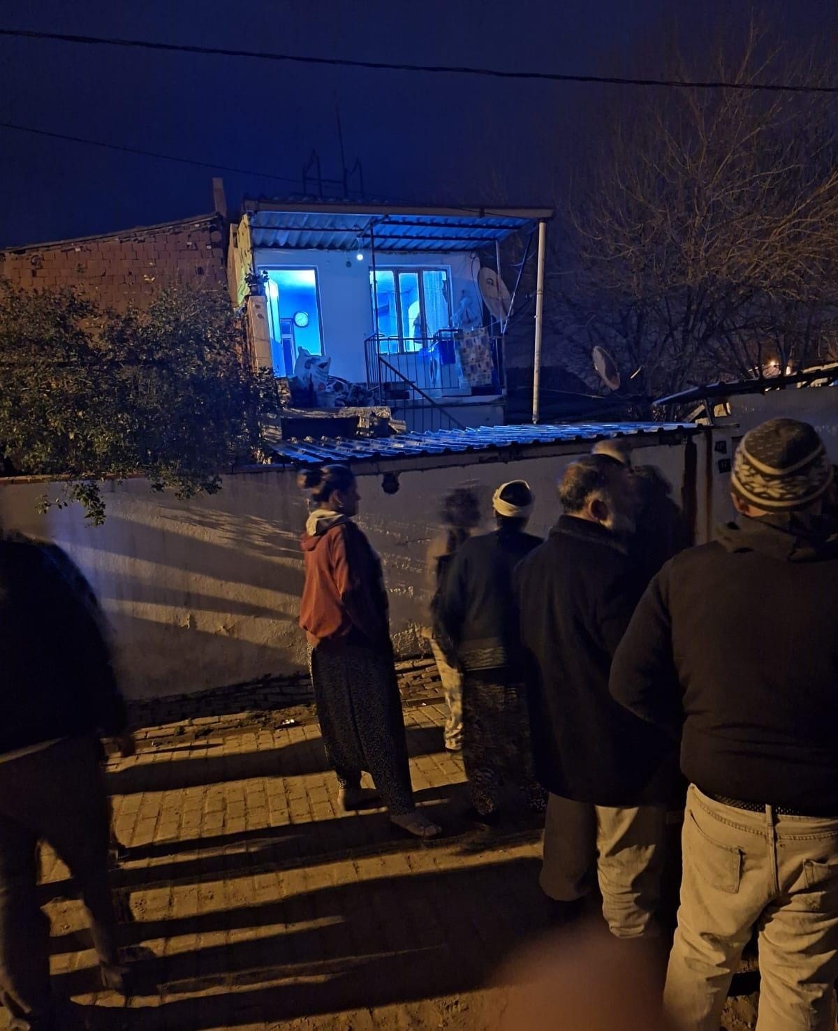 Aydın’da Bir Kadın Evinin Kapısının Önünde Hayatını Kaybetti