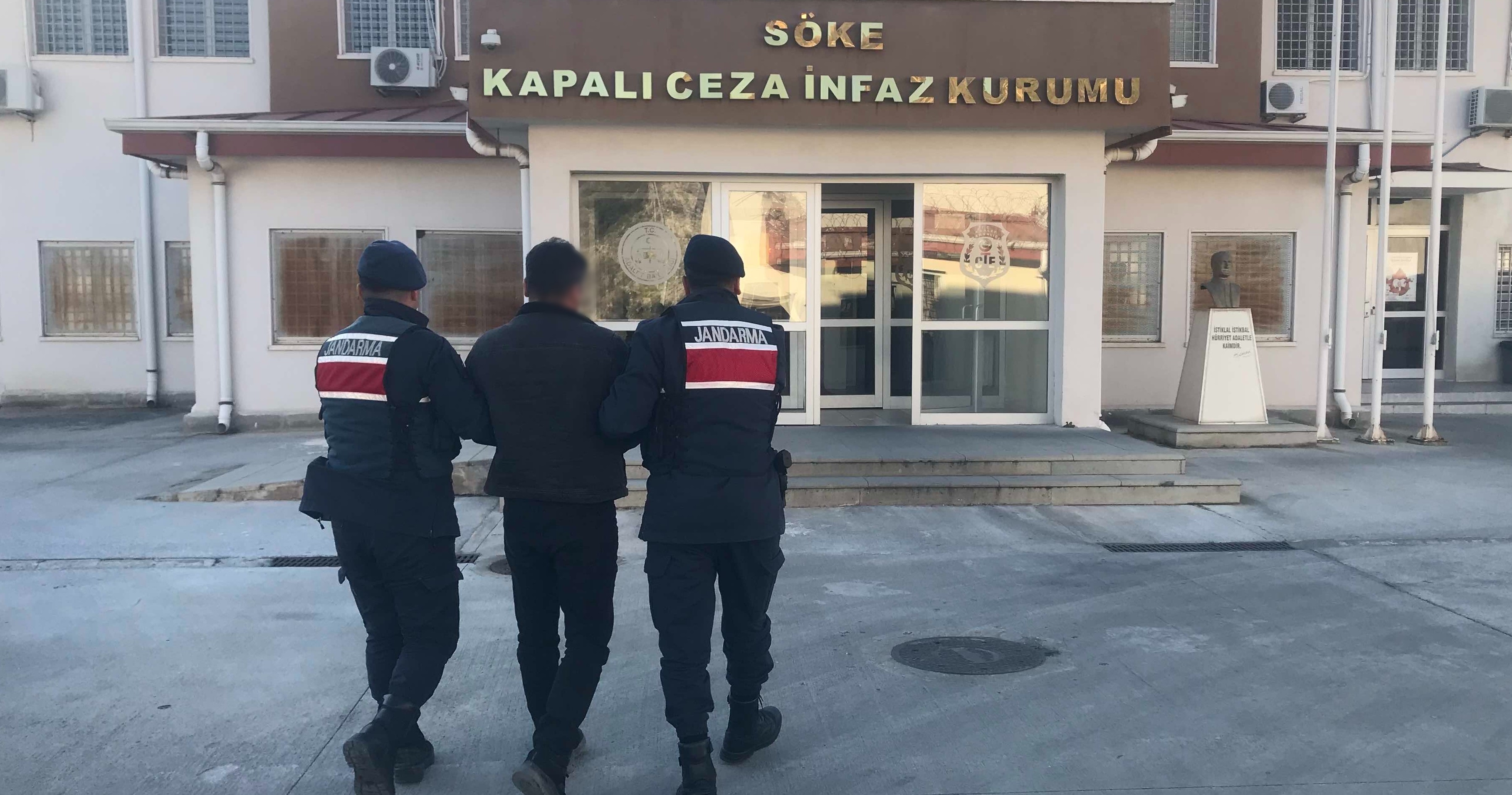 Aydın’da Kuşadası’nda Kıskıvrak Yakalandı