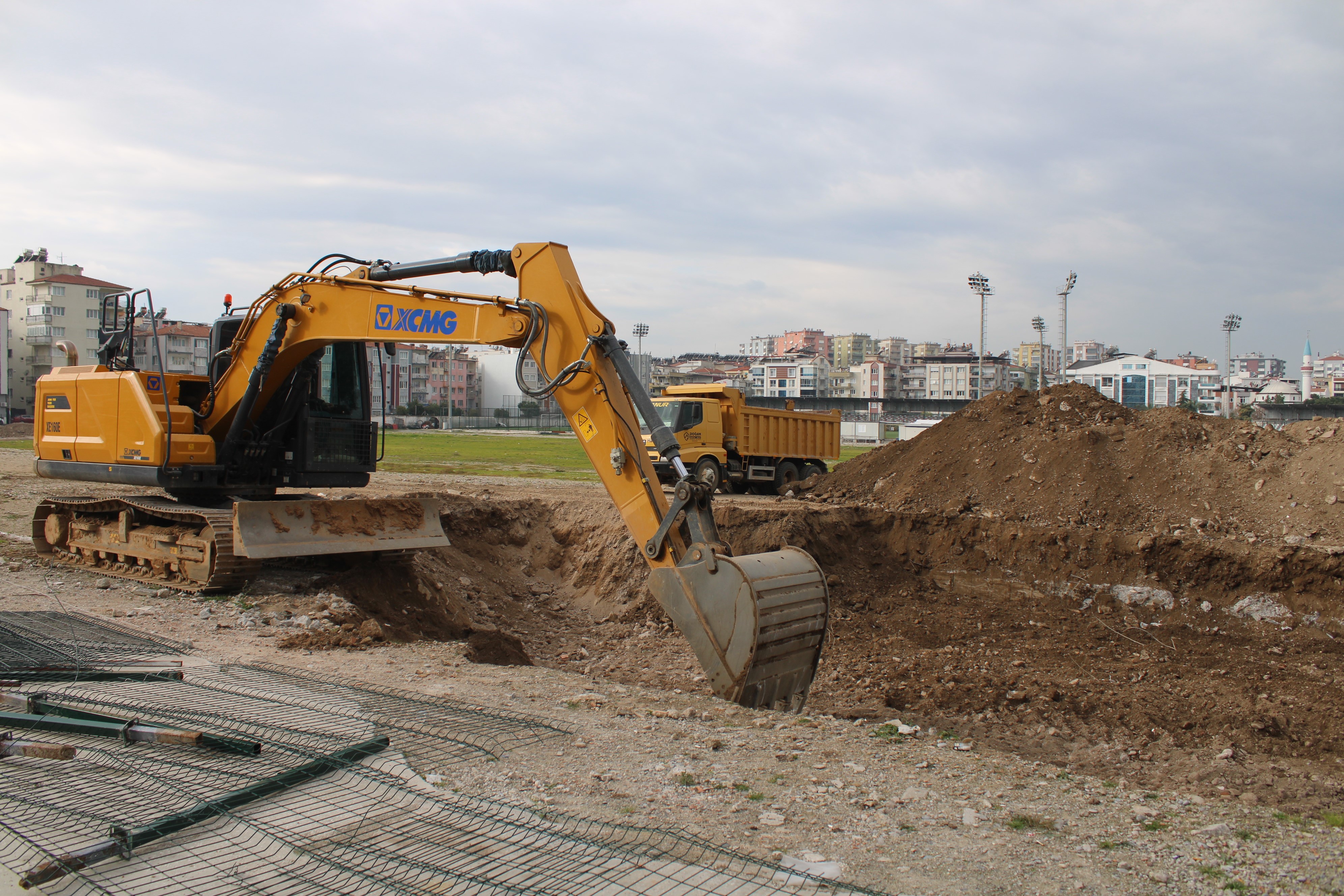 Aydın’da Yeni Stadyum Için Ilk Kepçe Vuruldu (3)
