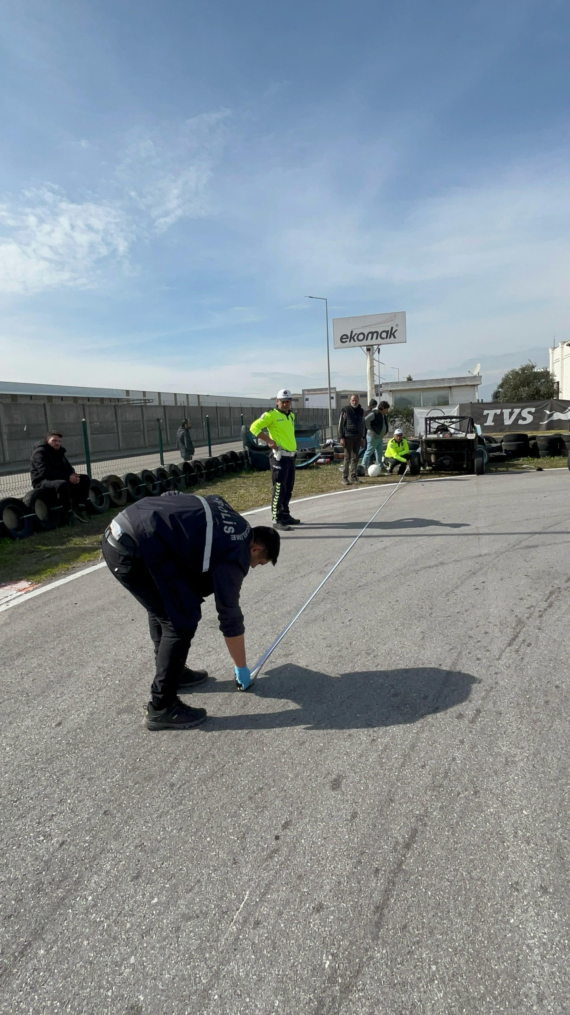 Aydın’ın Tanınan Iş Insanı Ağır Yaralı Olarak Ambulans Helikopterle Hastaneye Kaldırıldı (3)