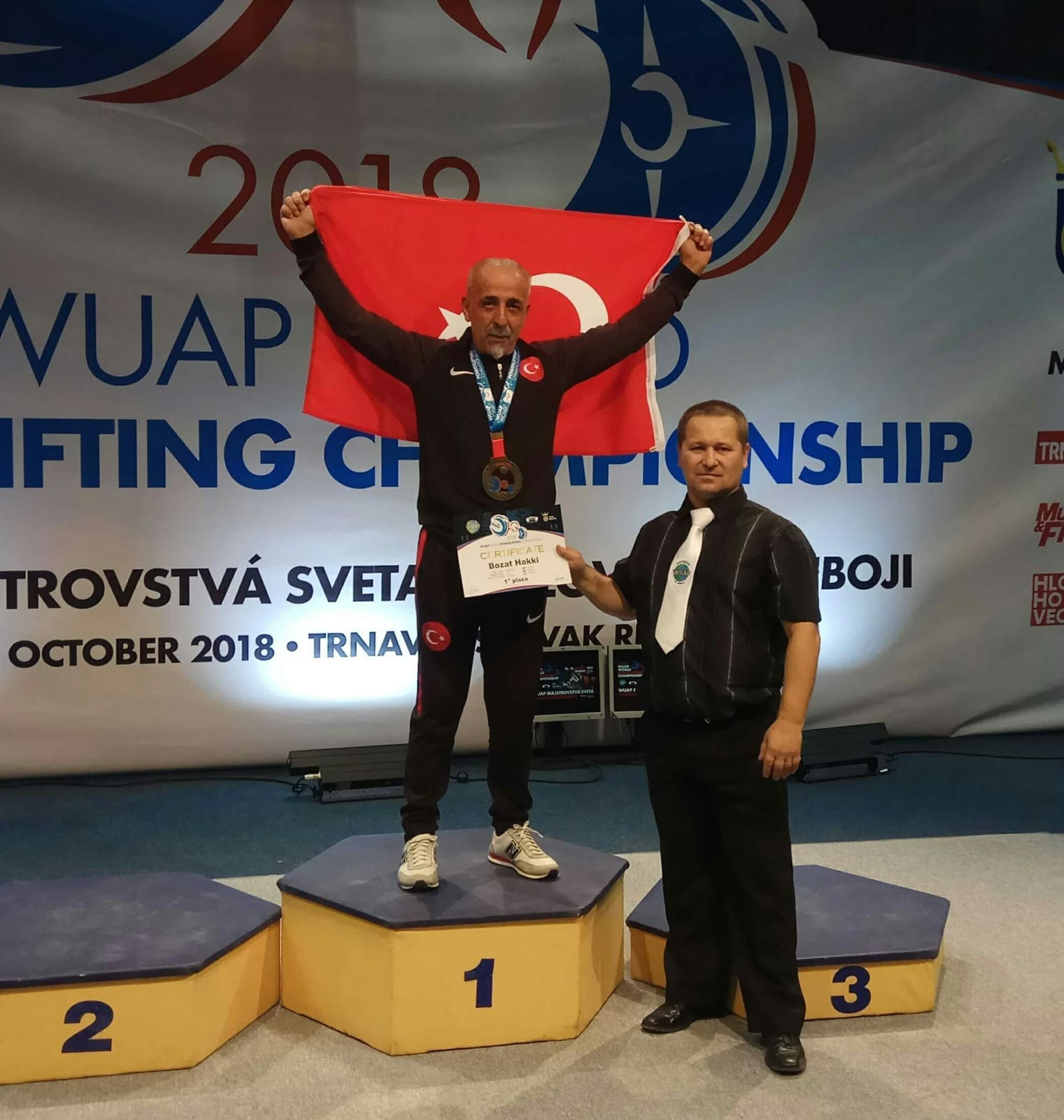 Eşi Kendini Topla Dedi, O Bakın Ne Yaptı (11)