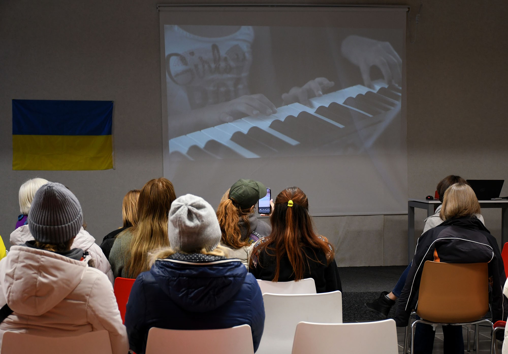 İstasyon Kuşadası Bu Kez Ukraynalı Savaş Mağdurlarını Misafir Etti (3)