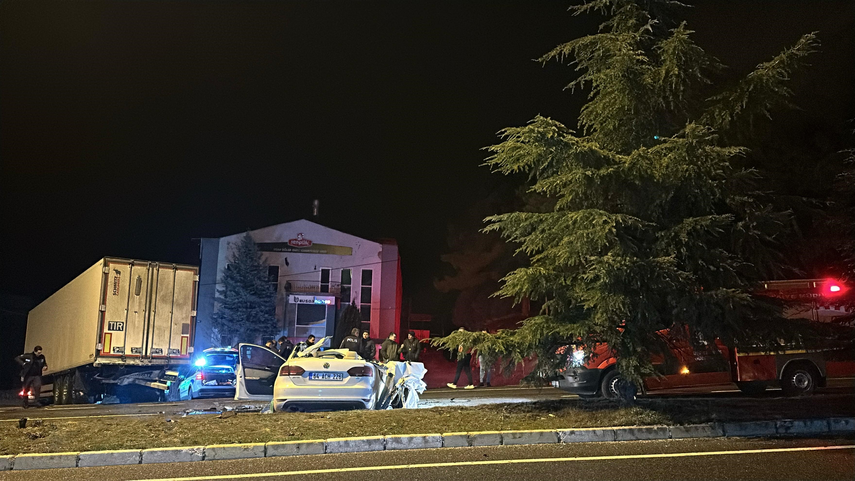 Otomobil Sürücüsü Kazada Yaşamını Yitirdi (3)