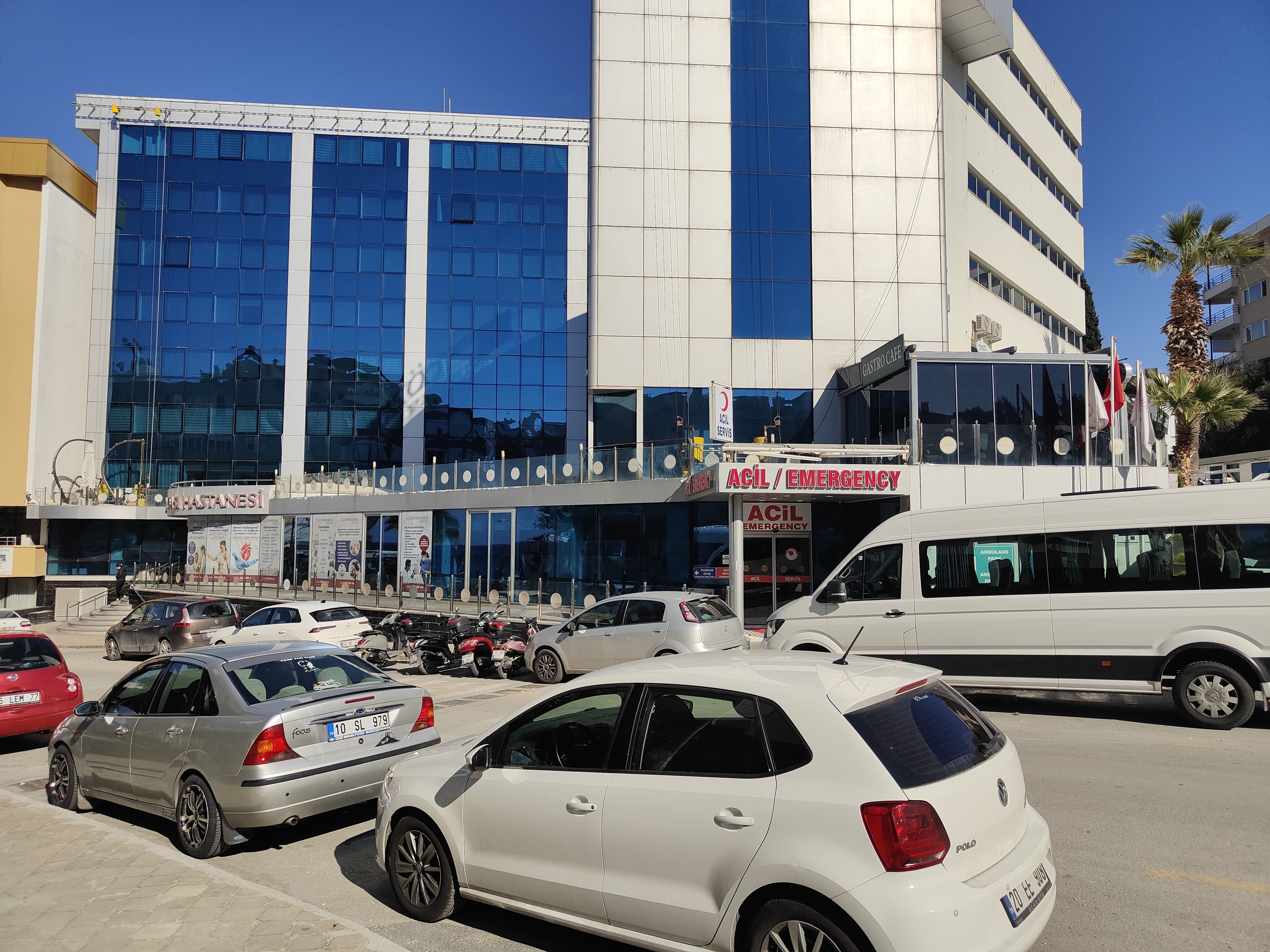 Türkiye, Aydın’da Ölen Hastayı Sandalyeyle Taburcu Eden Hastaneyi Konuşuyor (2)