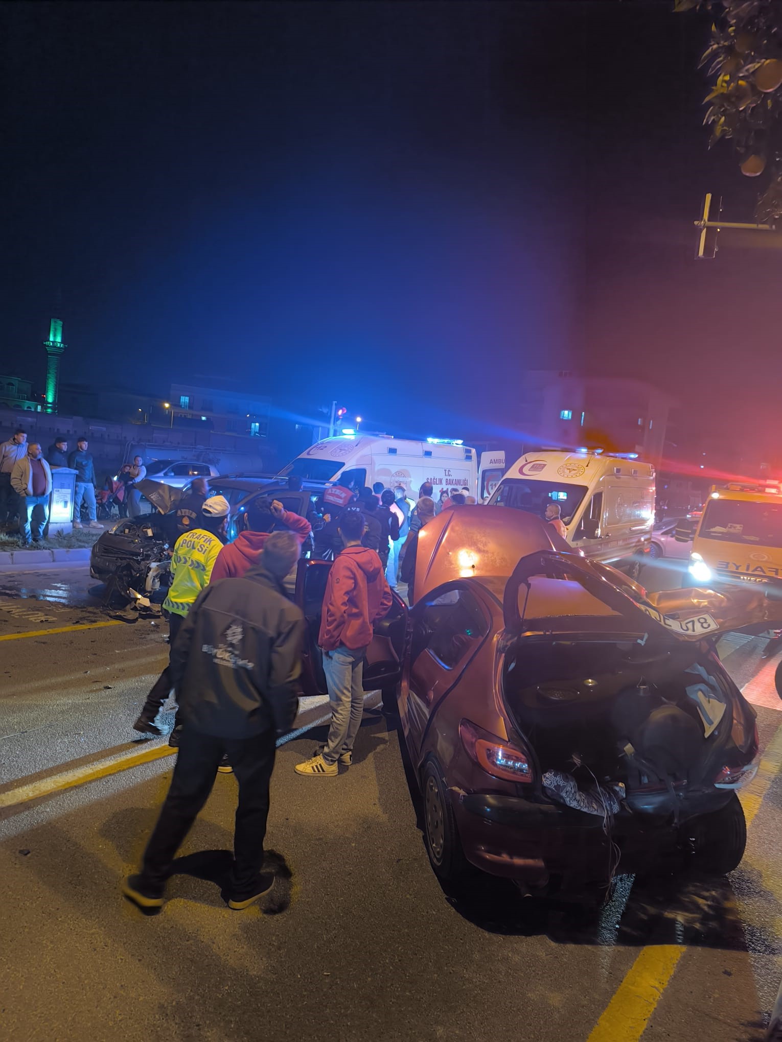 Aydın Efeler Ata Mahallesi’nde Feci Kaza (2)