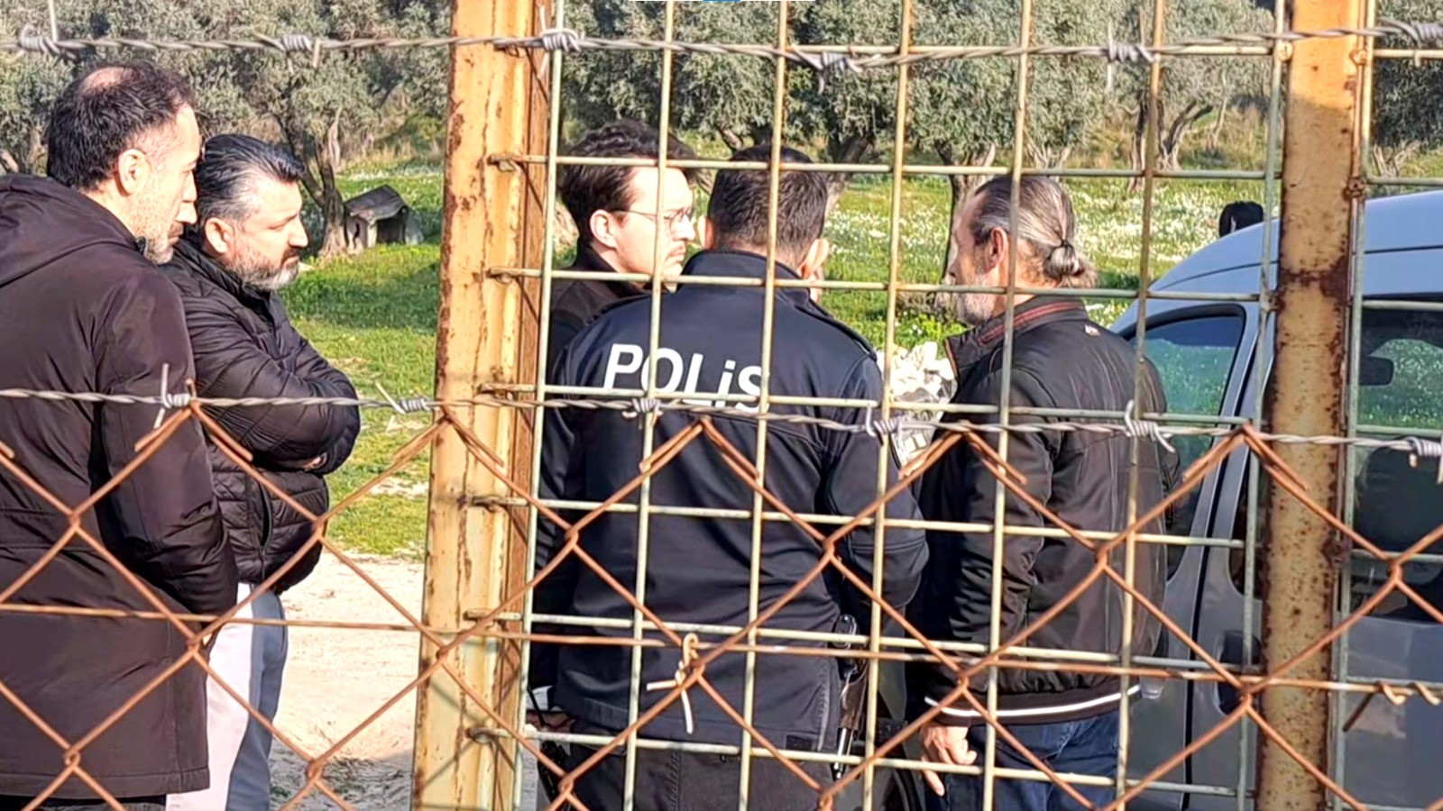 Aydın’da Otomobilin Içinde Cansız Bedeni Bulundu (3)