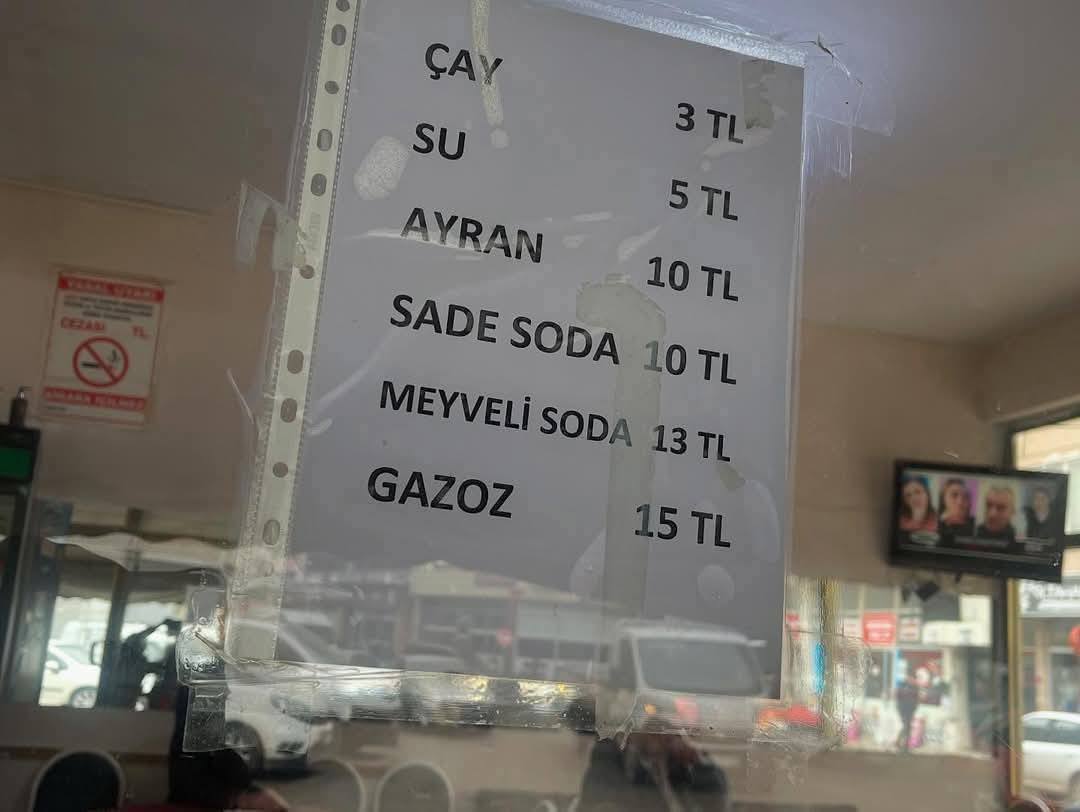 Çayı 3 Liradan Satan Kafeteryaya Yoğun Ilgi Var (6)