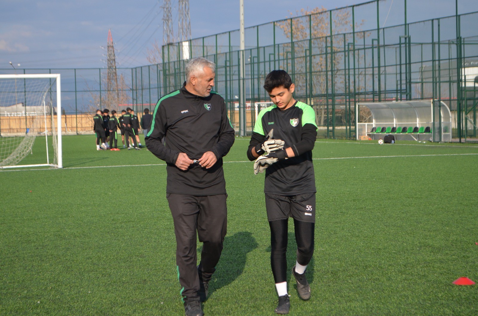Denizlispor U19 Liderliğini Sürdürmek Istiyor (4)