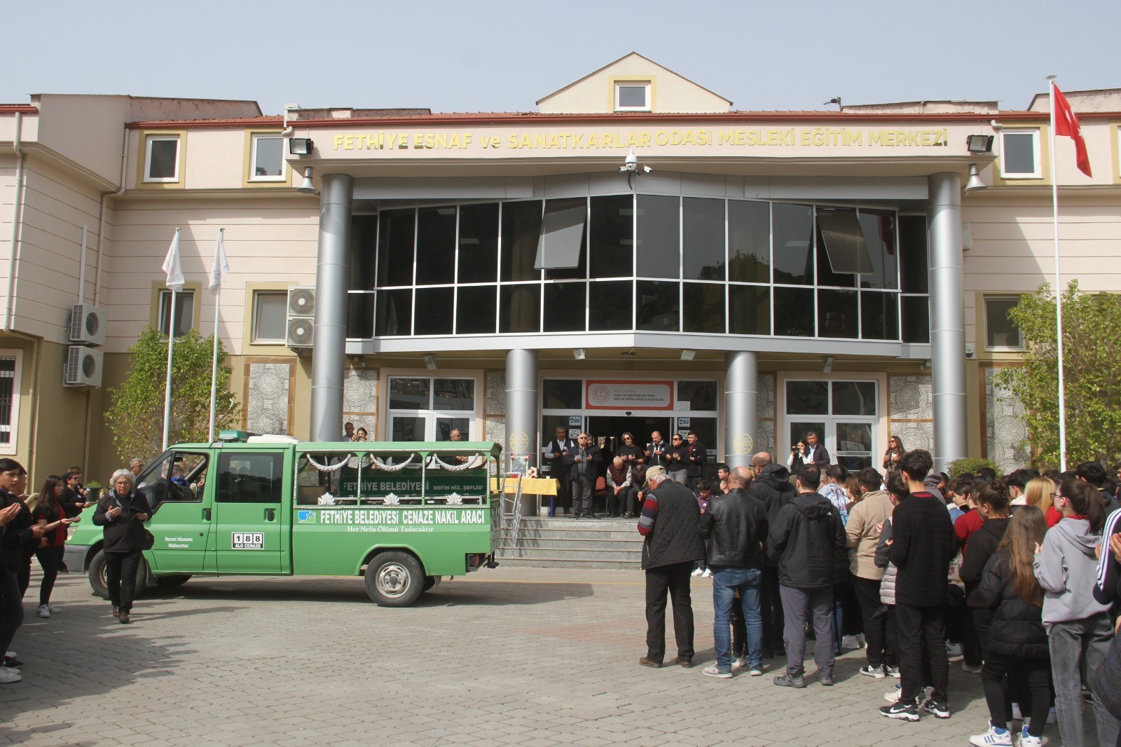 Gözyaşları Sel Oldu.. 42 Yaşındaydı (4)